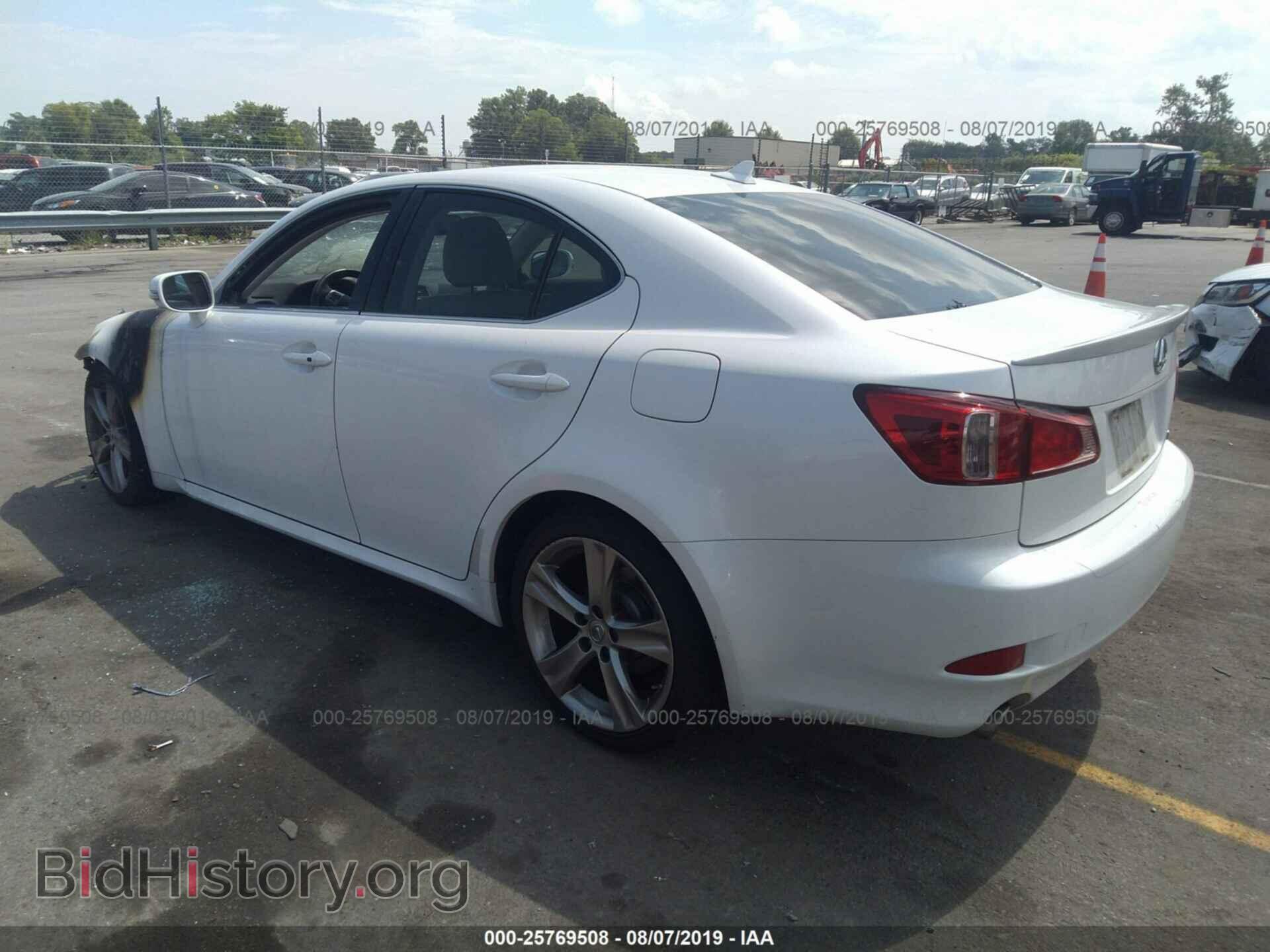 2011 LEXUS IS - VIN: JTHBF5C24B5138680 - Фото 3