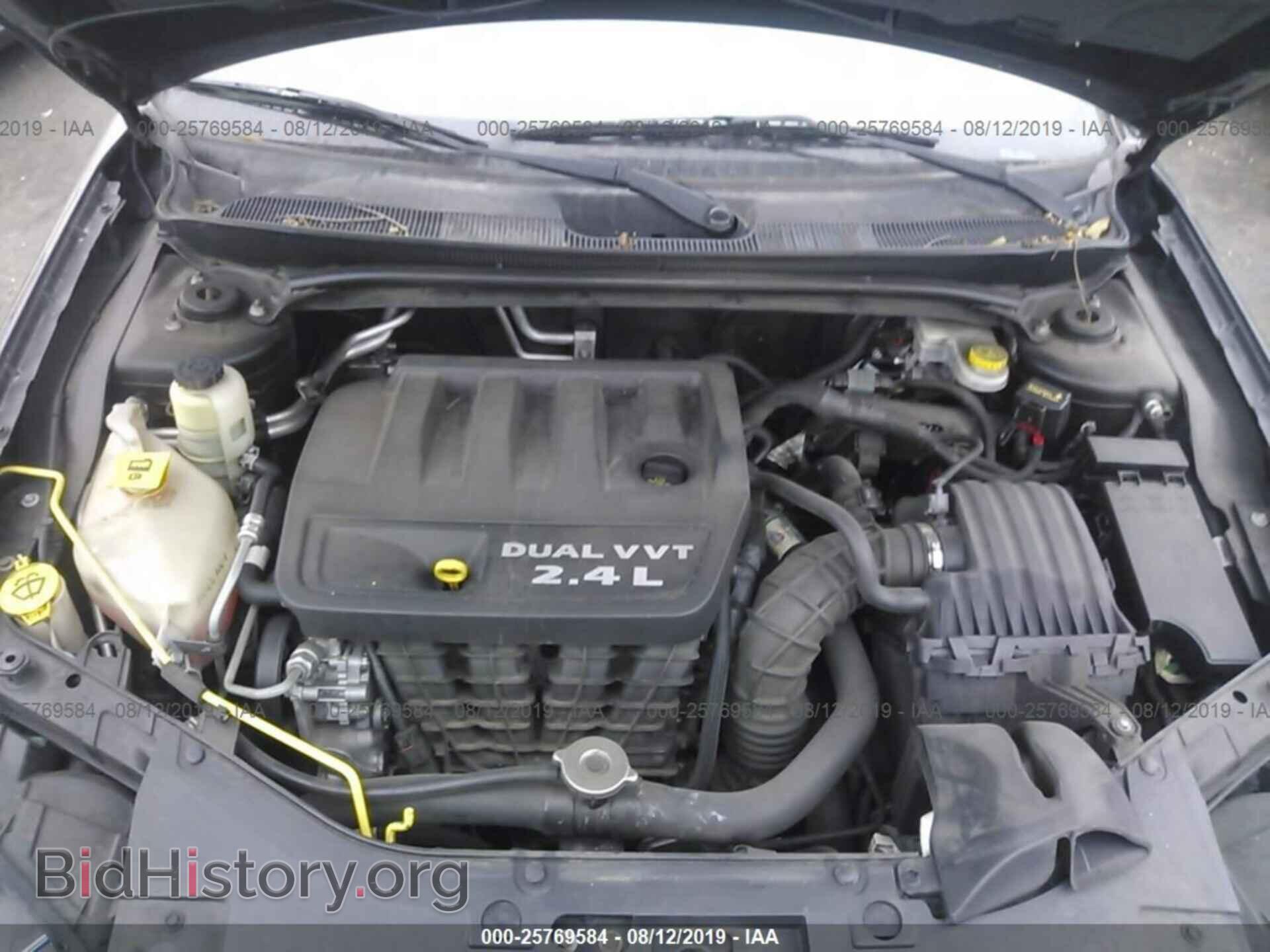 2013 CHRYSLER 200 - VIN: 1C3CCBBB7DN744500 - Photo 10