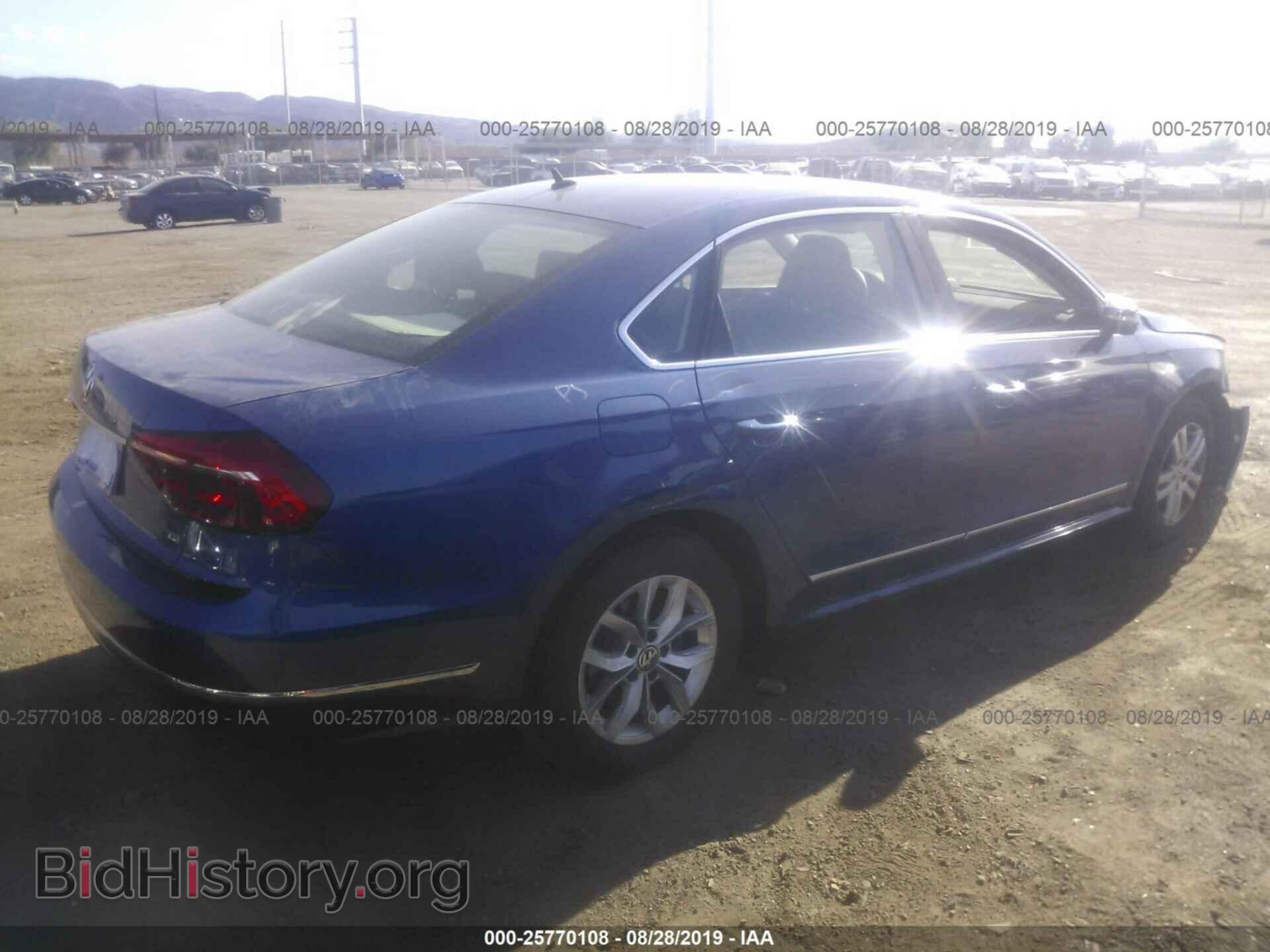 2016 VOLKSWAGEN PASSAT - VIN: 1VWAT7A35GC059757 - Фото 4