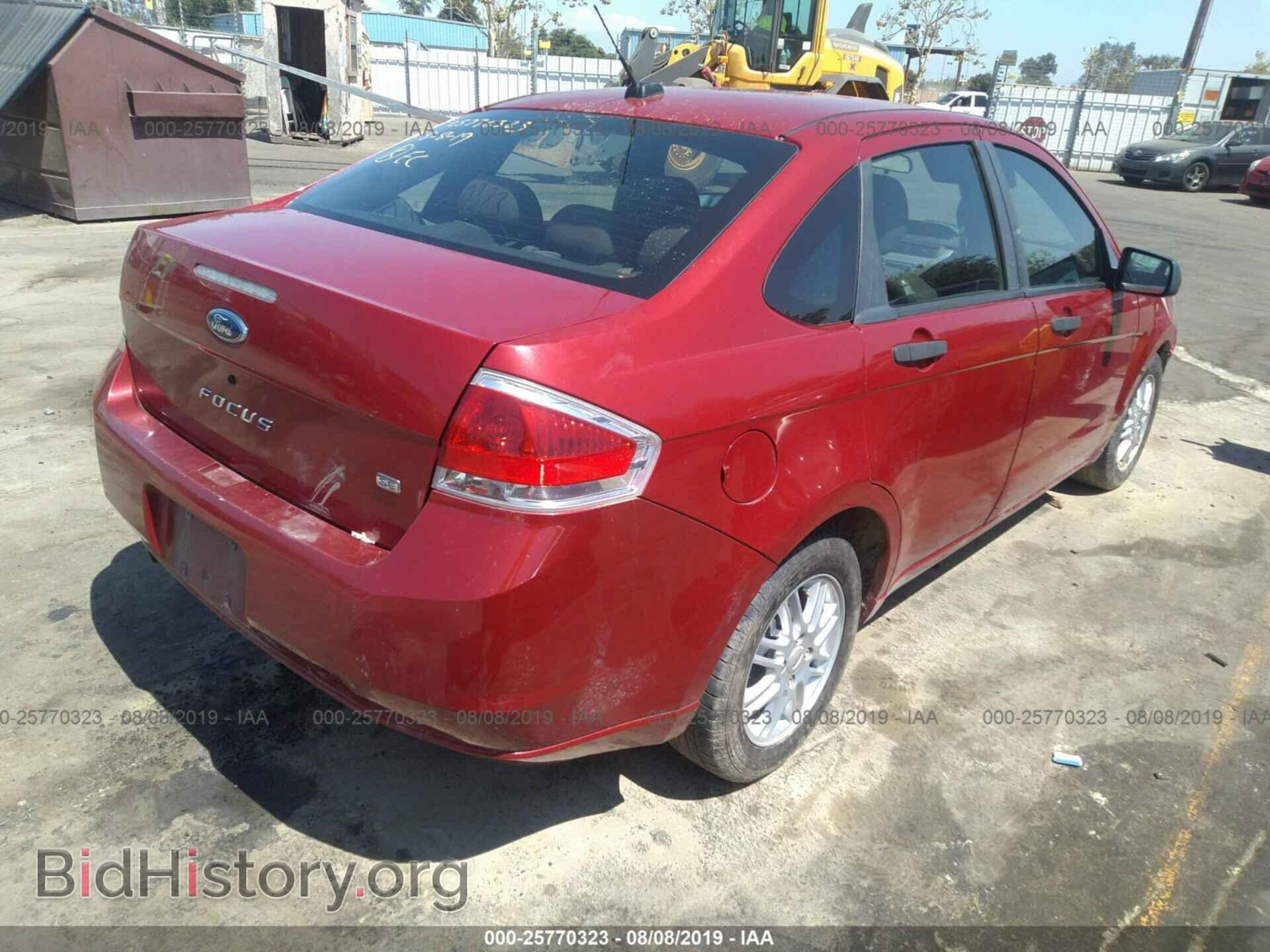 2009 FORD FOCUS - VIN: 1FAHP35N39W214923 - Photo 4