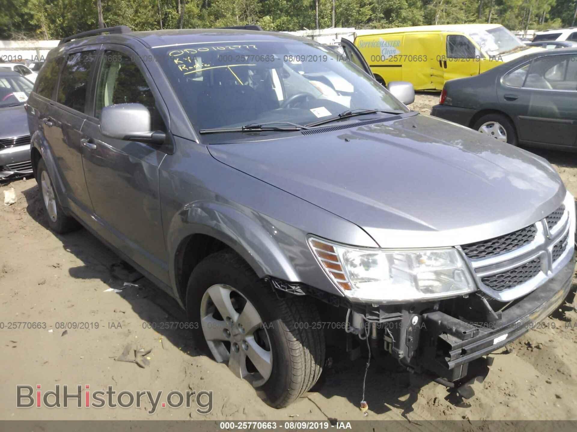 Фотография 3C4PDDBG8CT246385 - DODGE JOURNEY 2012
