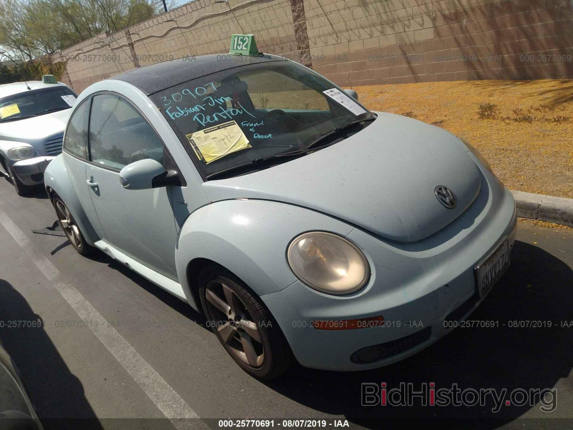 Photo 3VWRG3AG9AM036720 - VOLKSWAGEN NEW BEETLE 2010