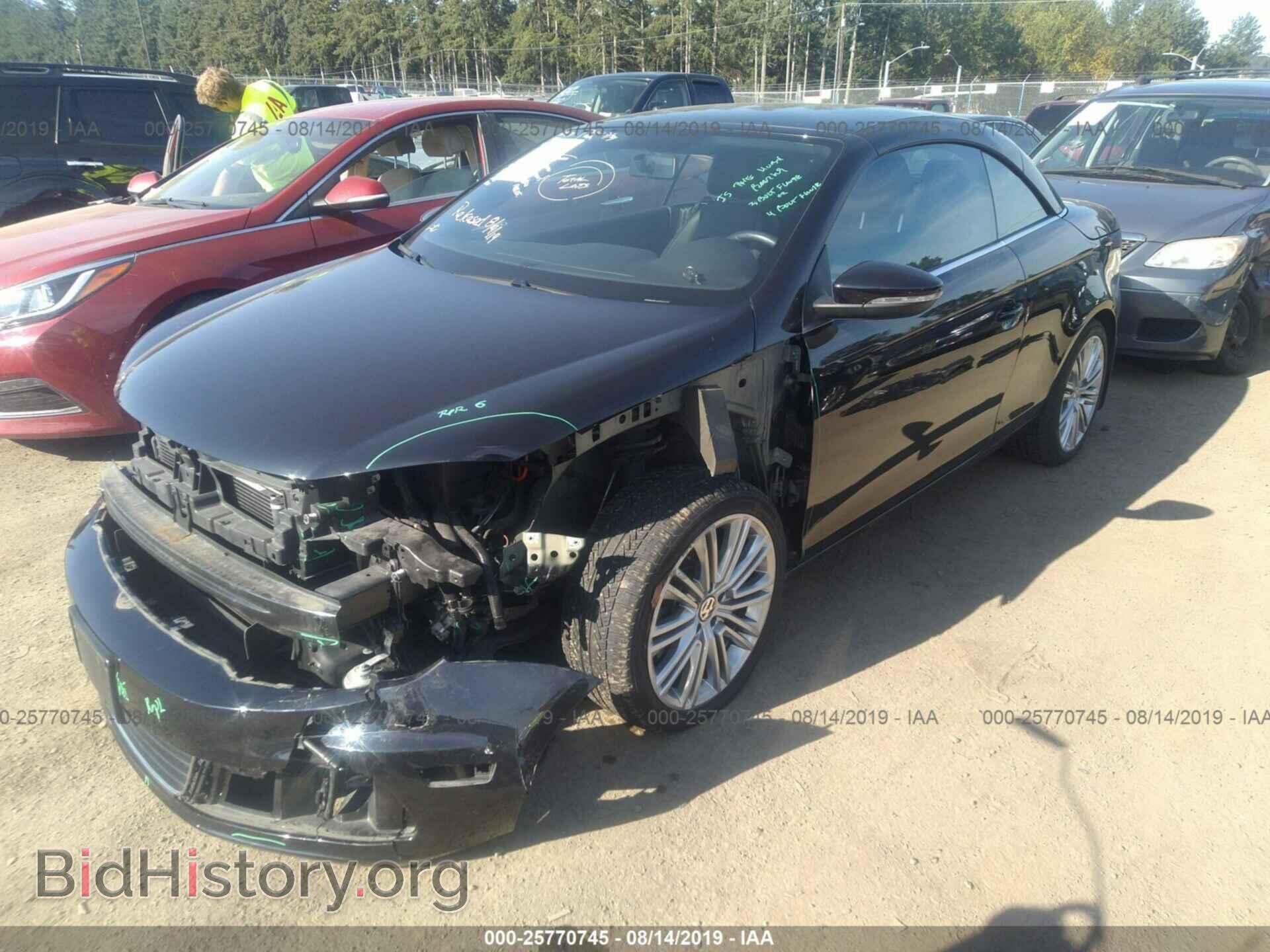 2014 VOLKSWAGEN EOS - VIN: WVWBW8AH3EV001051 - Фото 2
