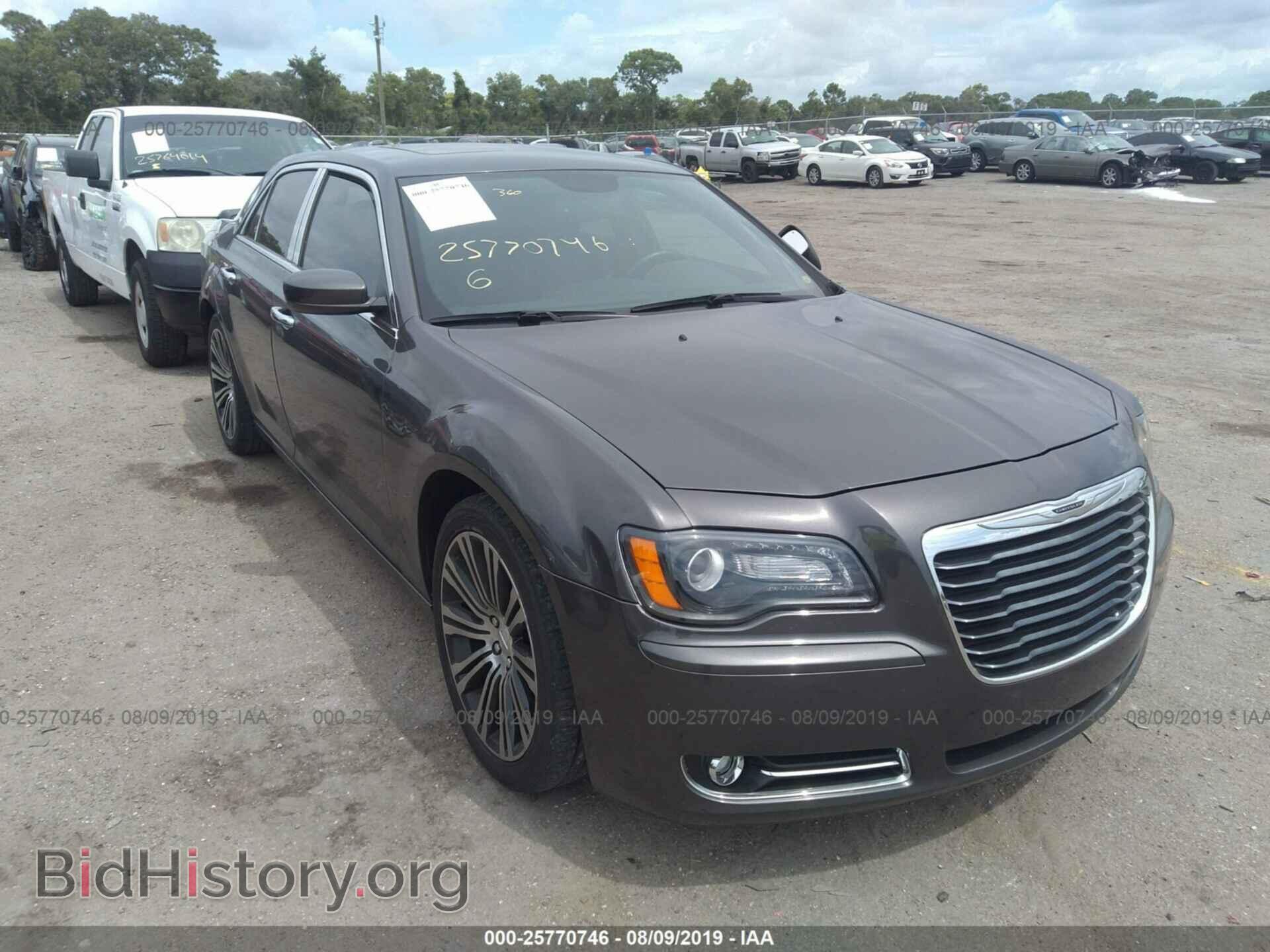 2013 CHRYSLER 300 - VIN: 2C3CCABGXDH728290 - Фото 6