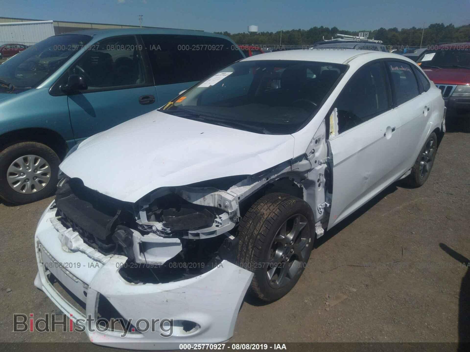 2014 FORD FOCUS - VIN: 1FADP3F29EL307122 - Фото 2
