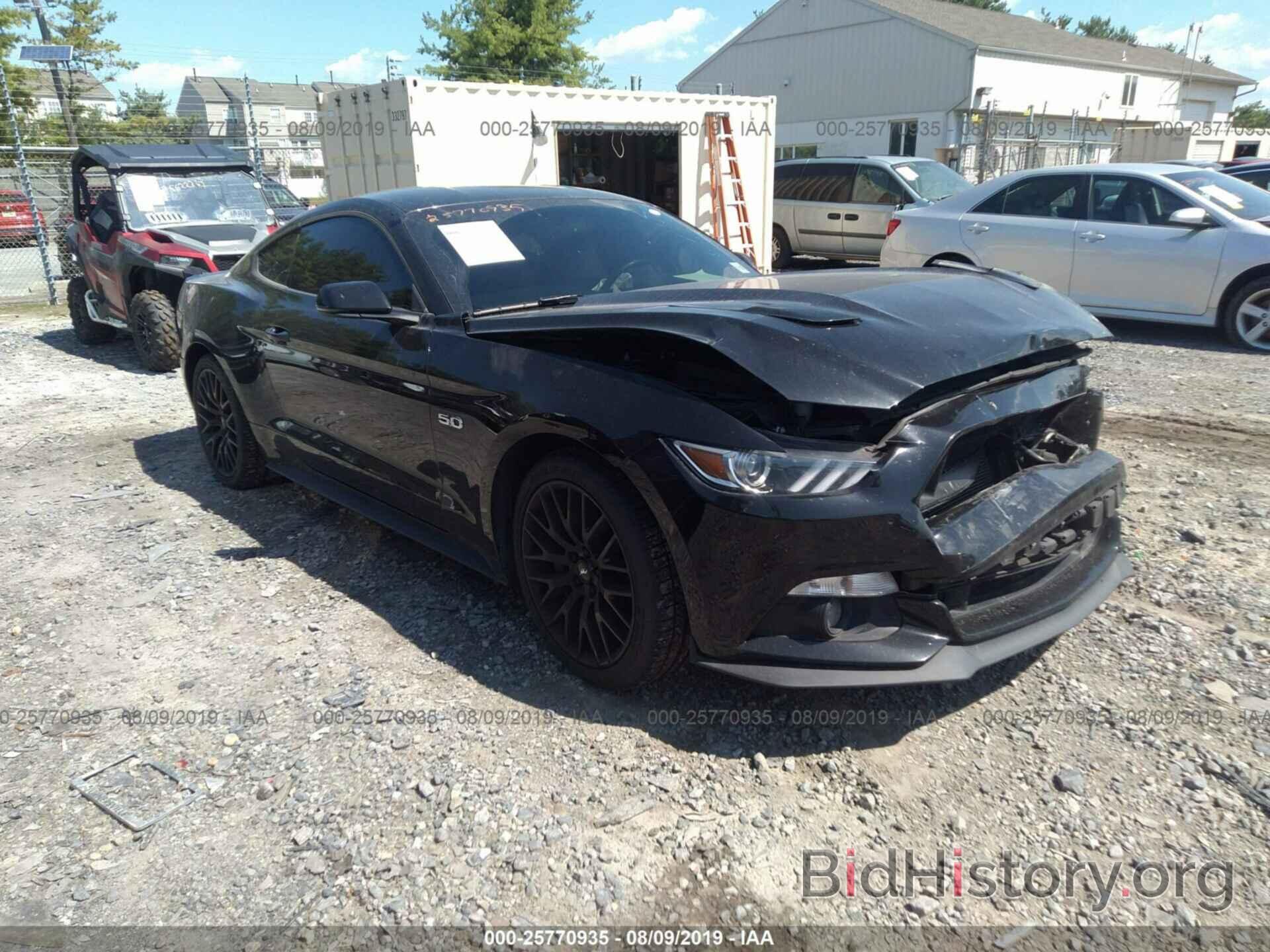 Photo 1FA6P8CF0F5394427 - FORD MUSTANG 2015