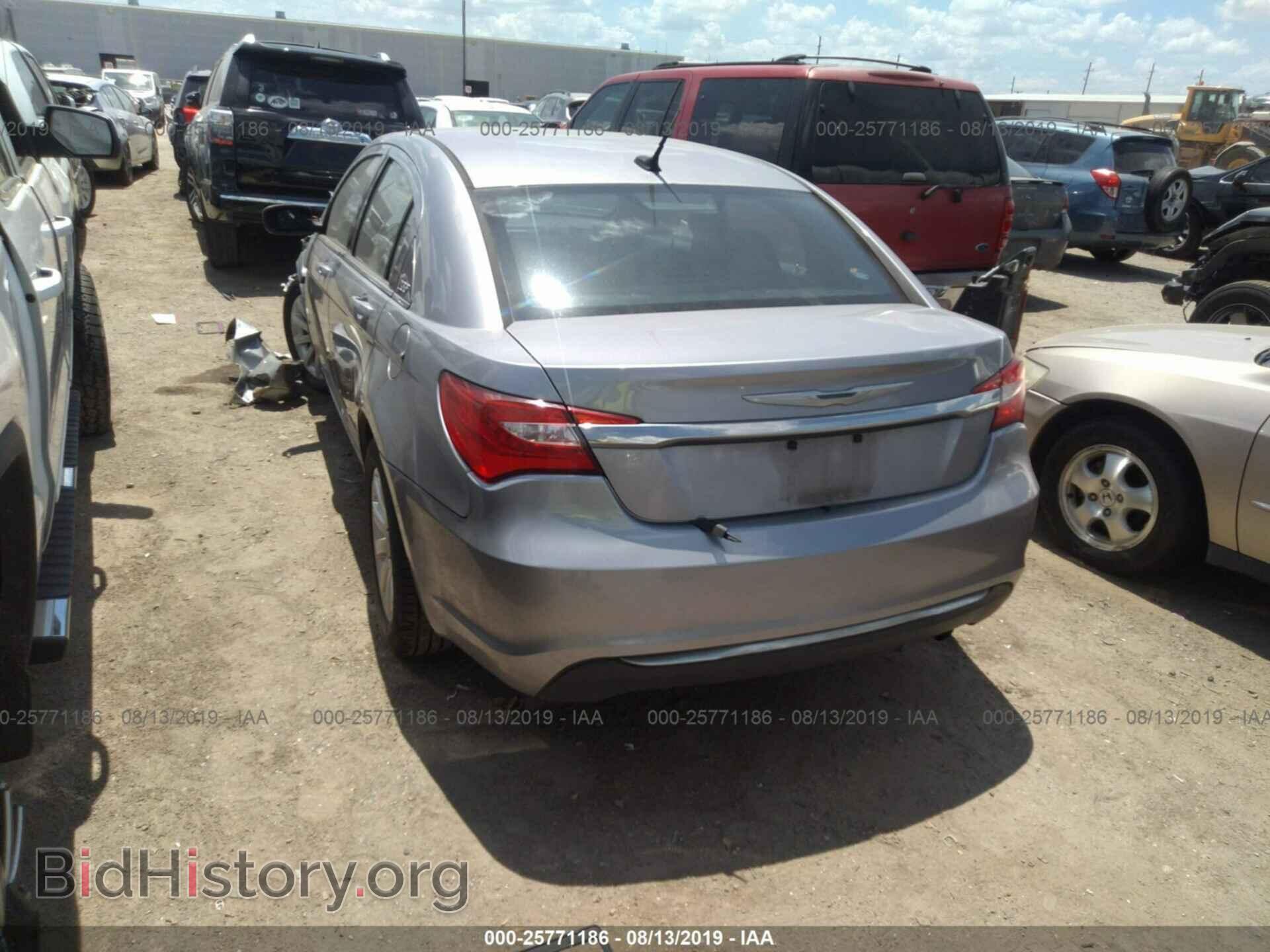 2013 CHRYSLER 200 - VIN: 1C3CCBBBXDN573709 - Фото 3