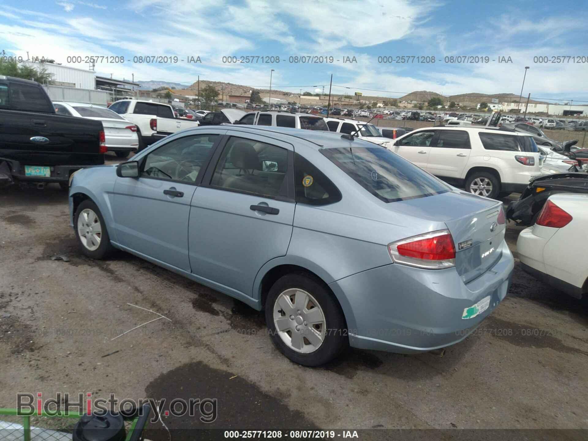 2008 FORD FOCUS - VIN: 1FAHP34N58W122972 - Фото 3