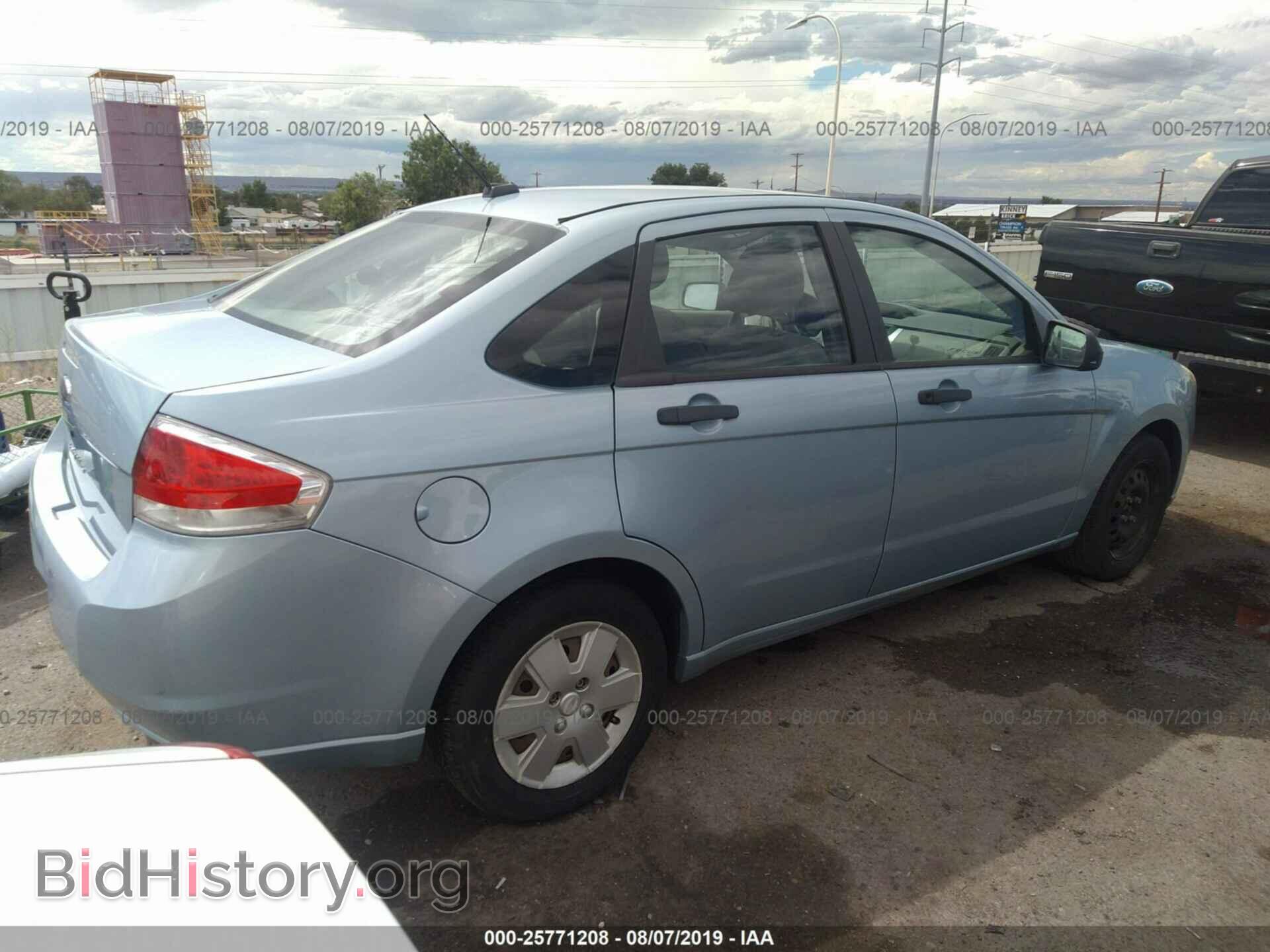 2008 FORD FOCUS - VIN: 1FAHP34N58W122972 - Фото 4