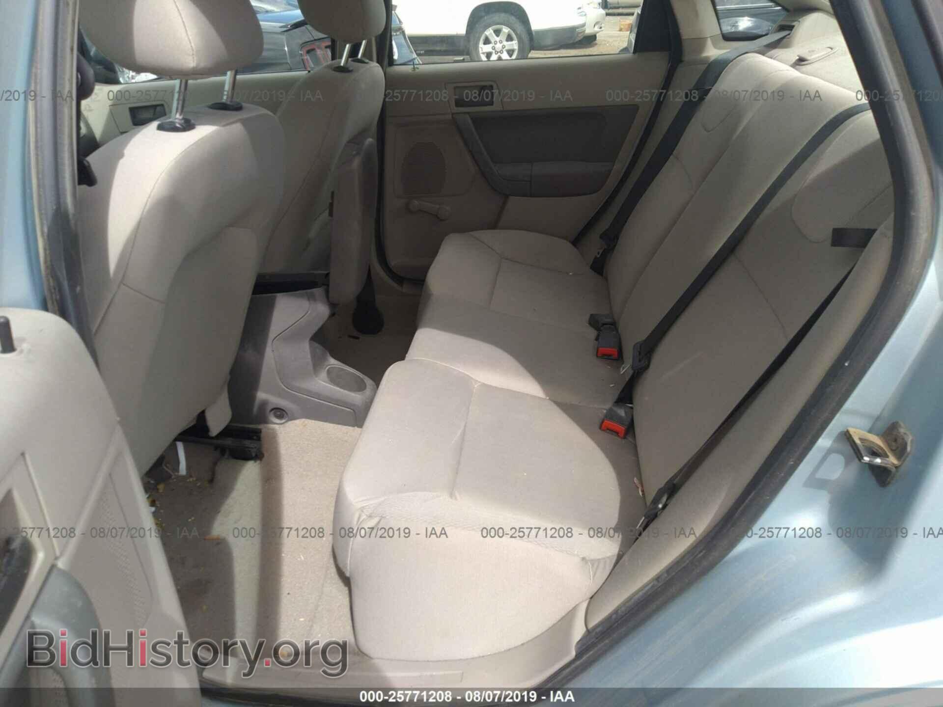 2008 FORD FOCUS - VIN: 1FAHP34N58W122972 - Фото 8