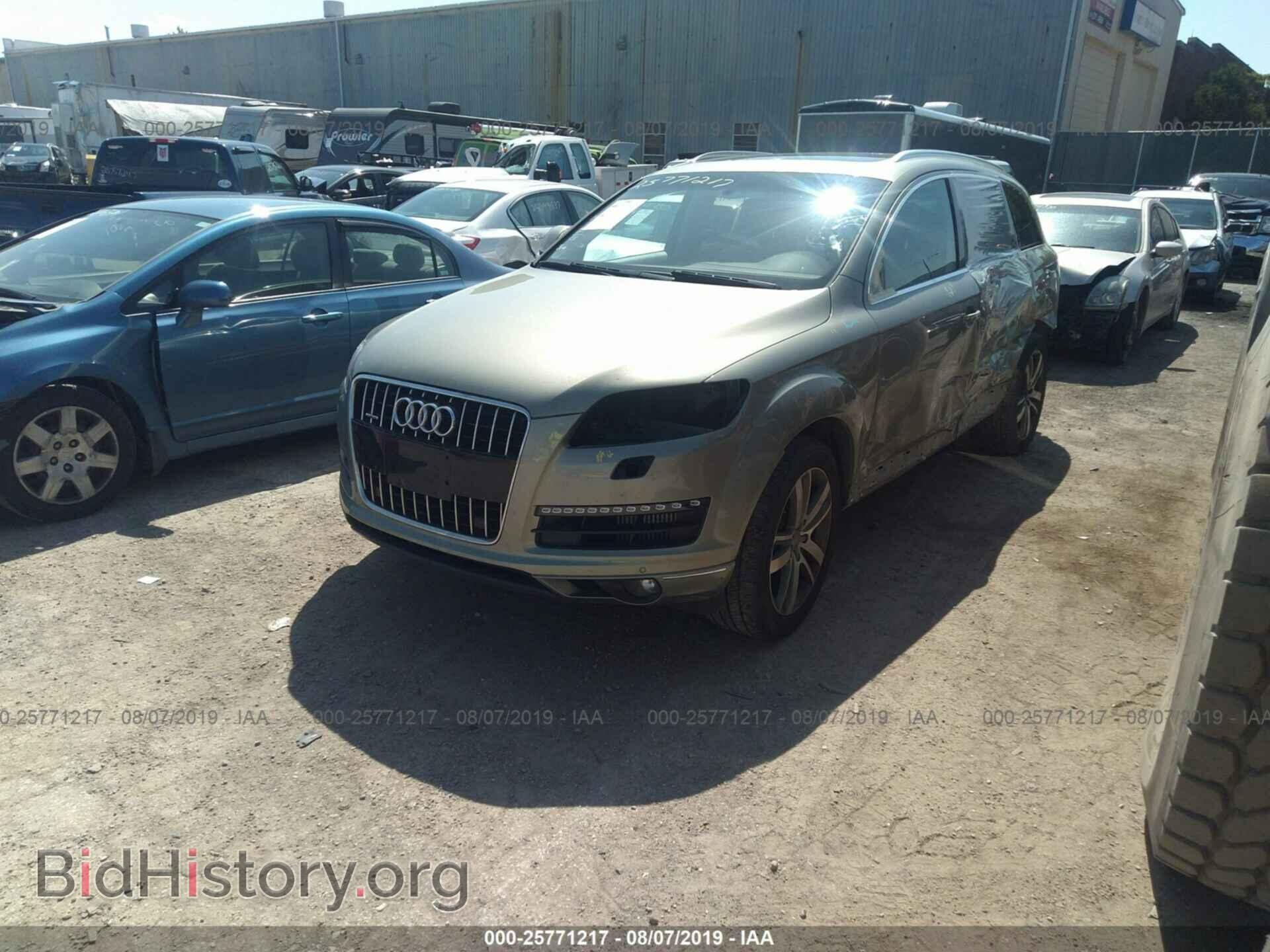 2011 AUDI Q7 - VIN: WA1VMAFE2BD002034 - Фото 2