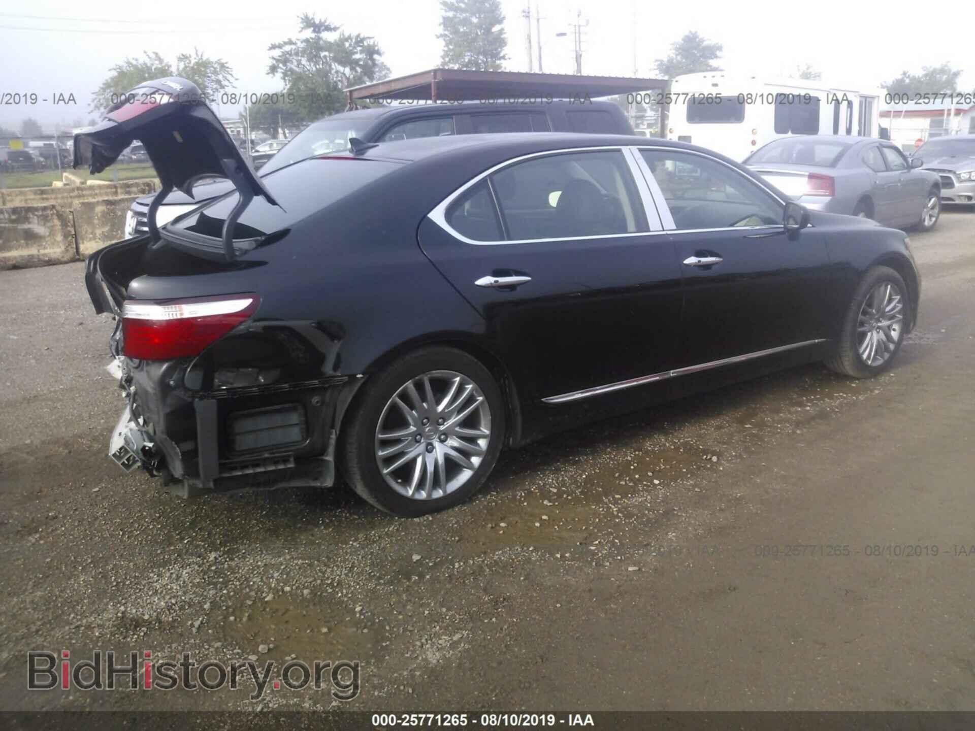 2007 LEXUS LS - VIN: JTHGL46F075019698 - Photo 4