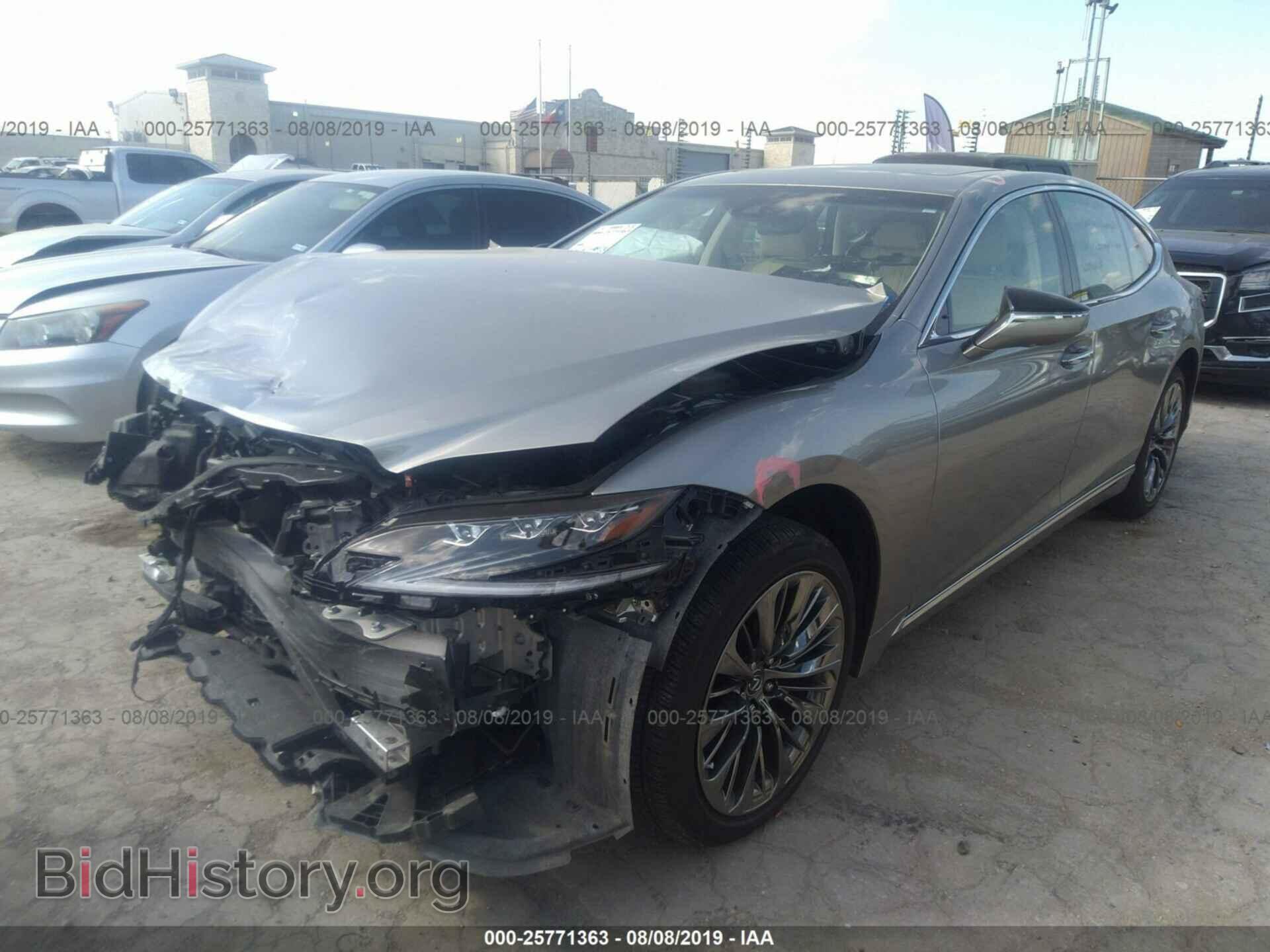 2018 LEXUS LS - VIN: JTHB51FFXJ5006595 - Фото 2