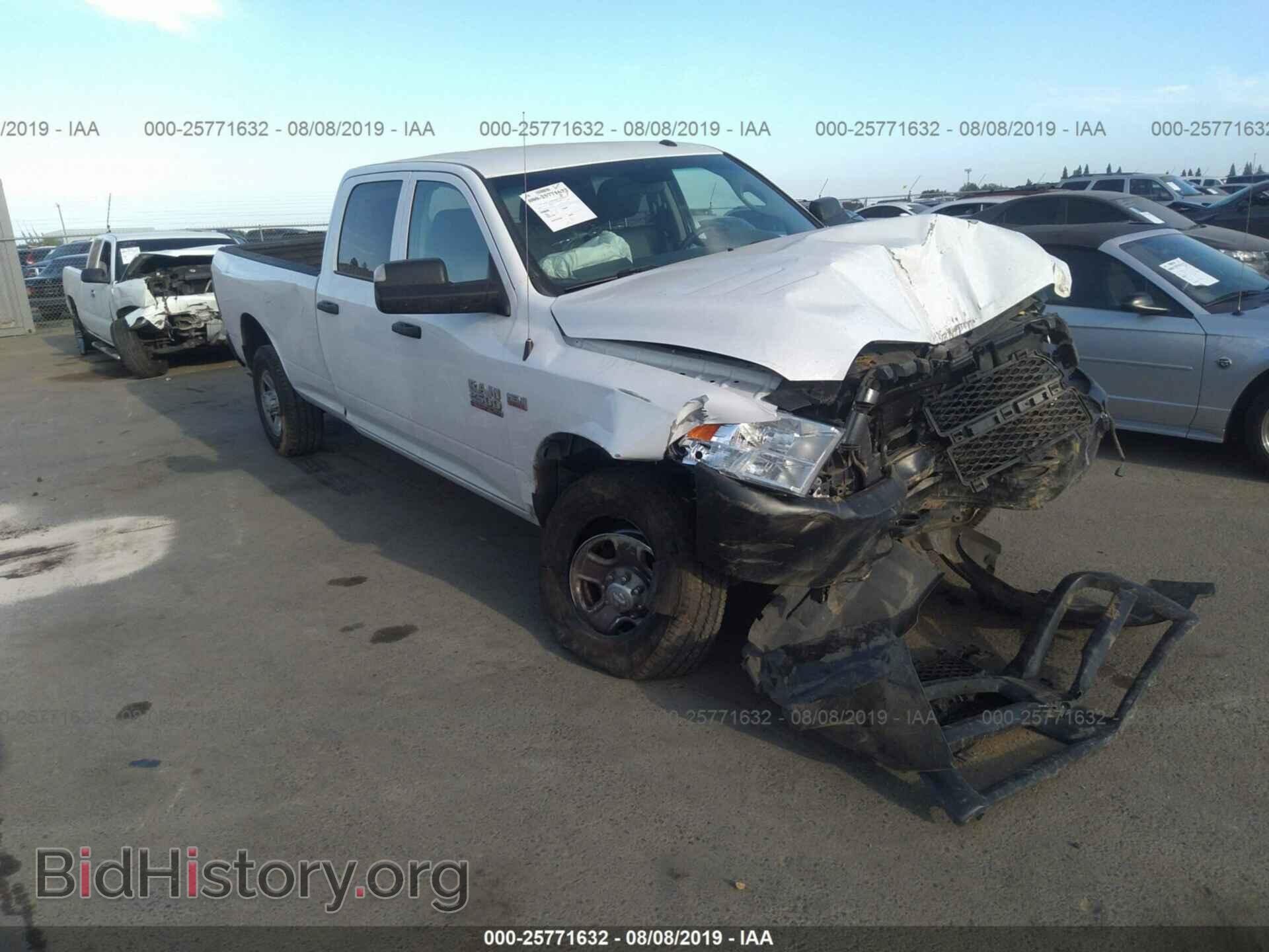 Photo 3C6TR5HT4HG603921 - RAM 2500 2017