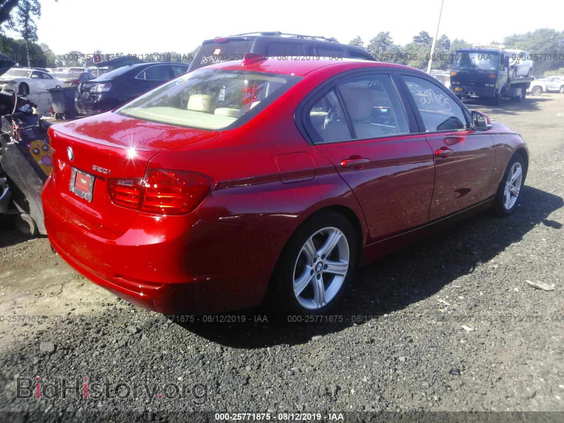 2014 BMW 320 - VIN: WBA3C3C54EP662754 - Фото 4