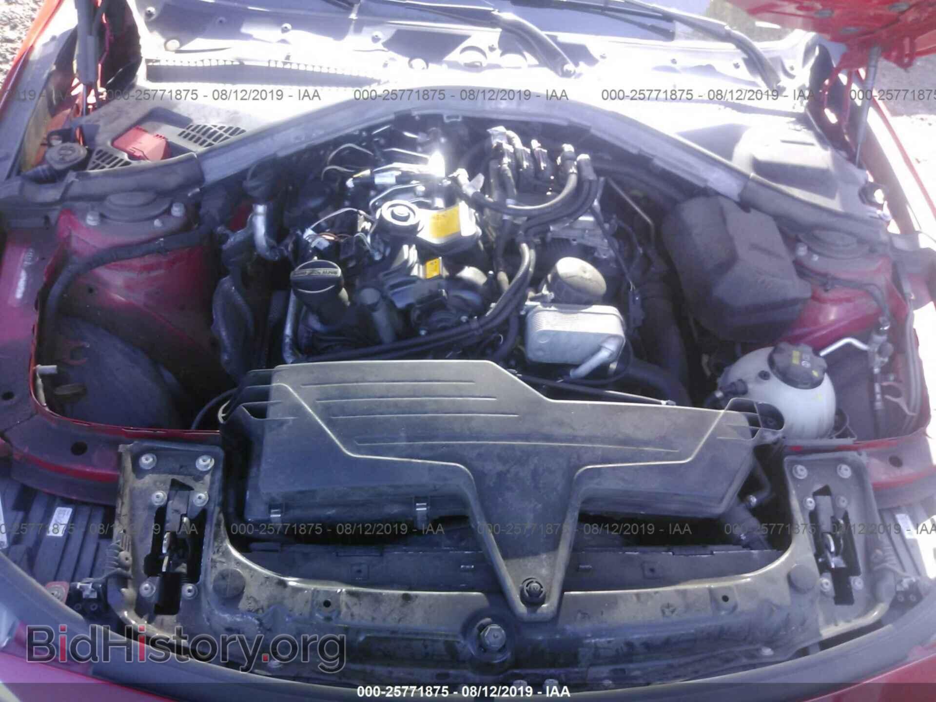 2014 BMW 320 - VIN: WBA3C3C54EP662754 - Фото 10