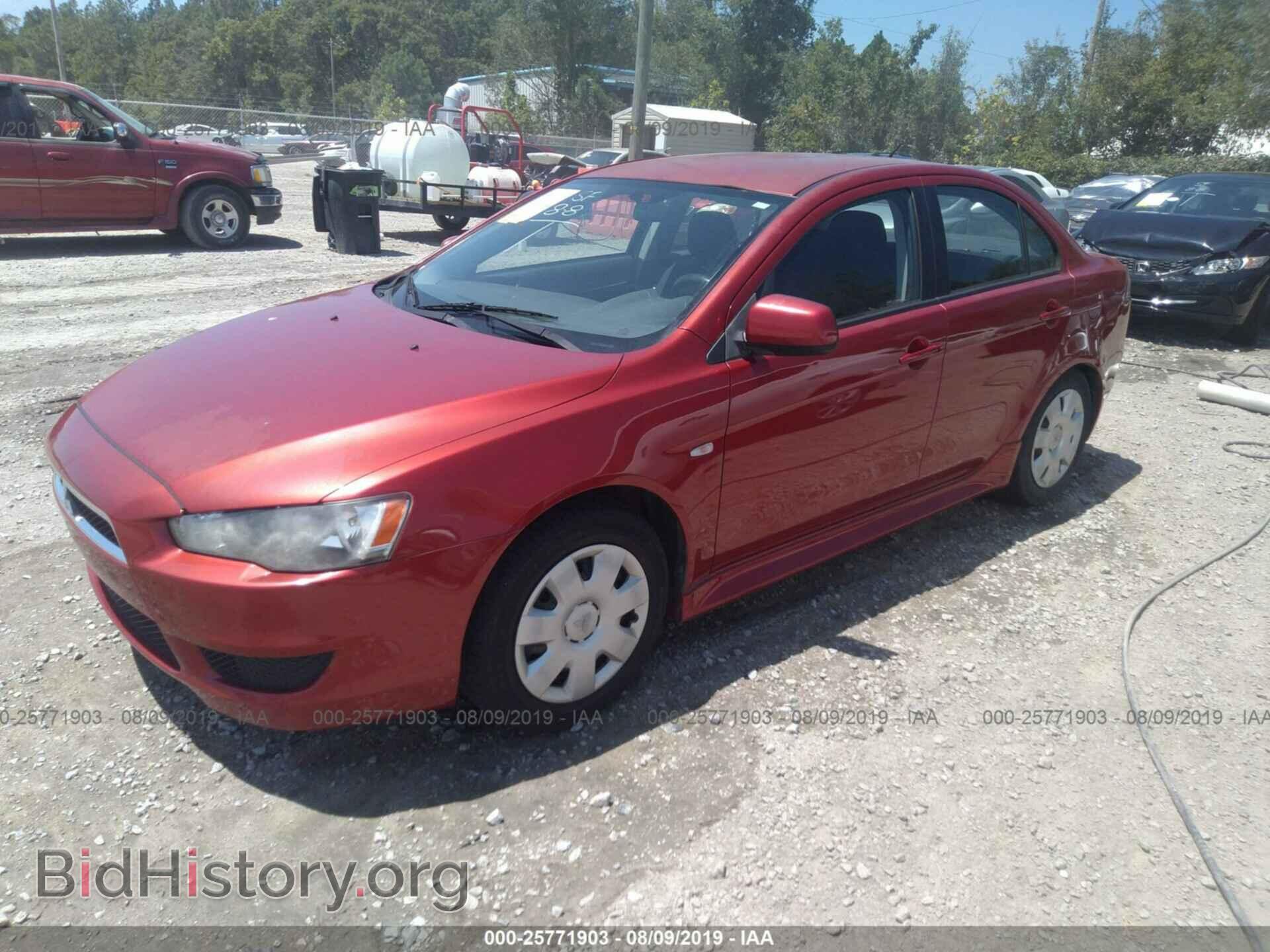 2011 MITSUBISHI LANCER - VIN: JA32U2FU2BU019873 - Фото 2