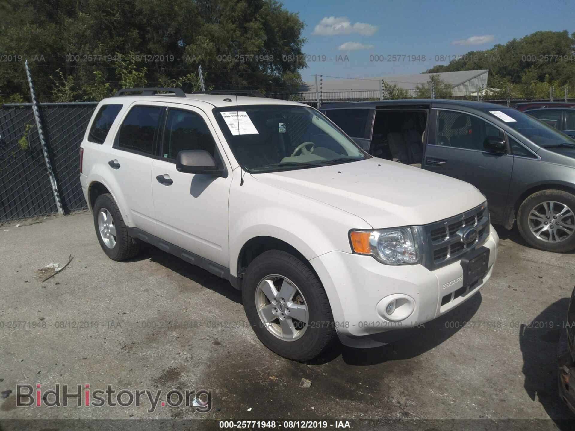 Photo 1FMCU0D74CKA27733 - FORD ESCAPE 2012