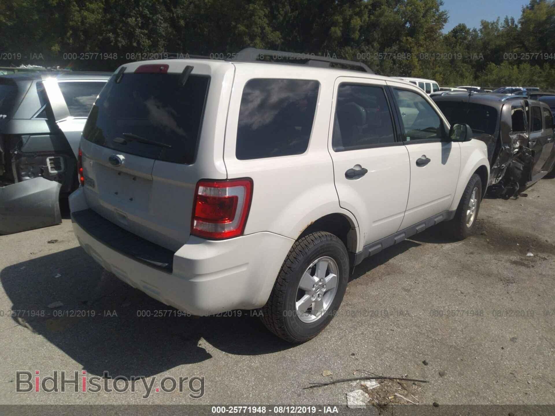 2012 FORD ESCAPE - VIN: 1FMCU0D74CKA27733 - Photo 4