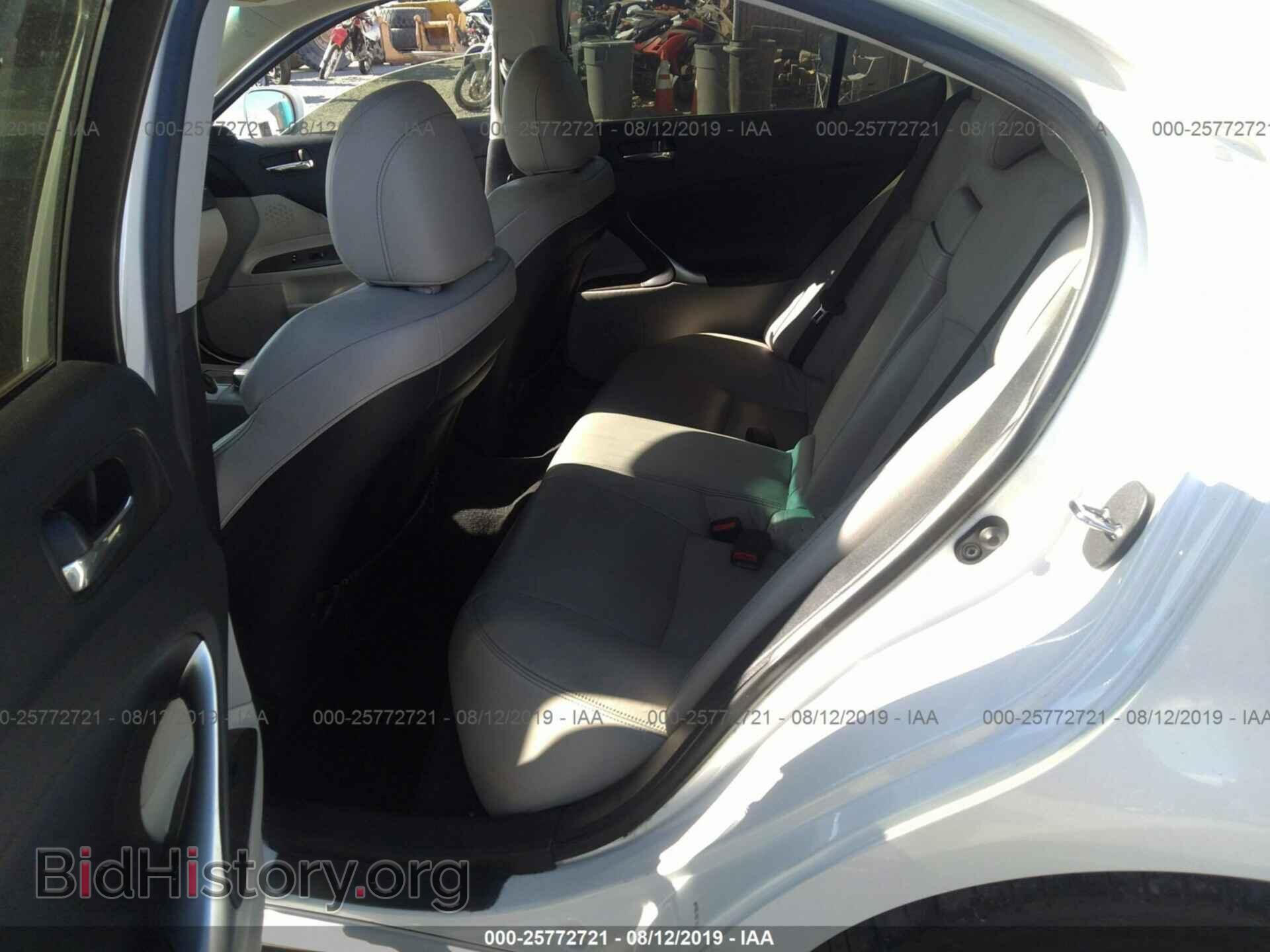 2010 LEXUS IS - VIN: JTHBF5C2XA5124412 - Photo 8