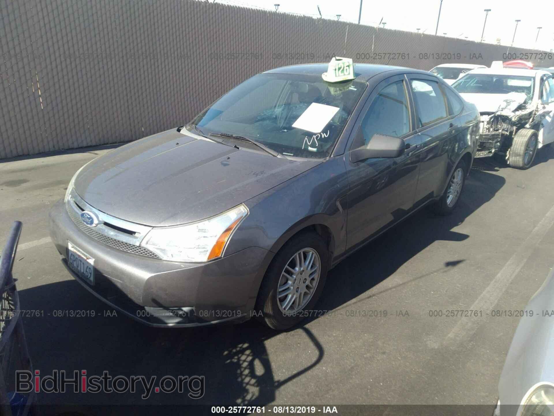 2011 FORD FOCUS - VIN: 1FAHP3FN3BW190594 - Photo 2