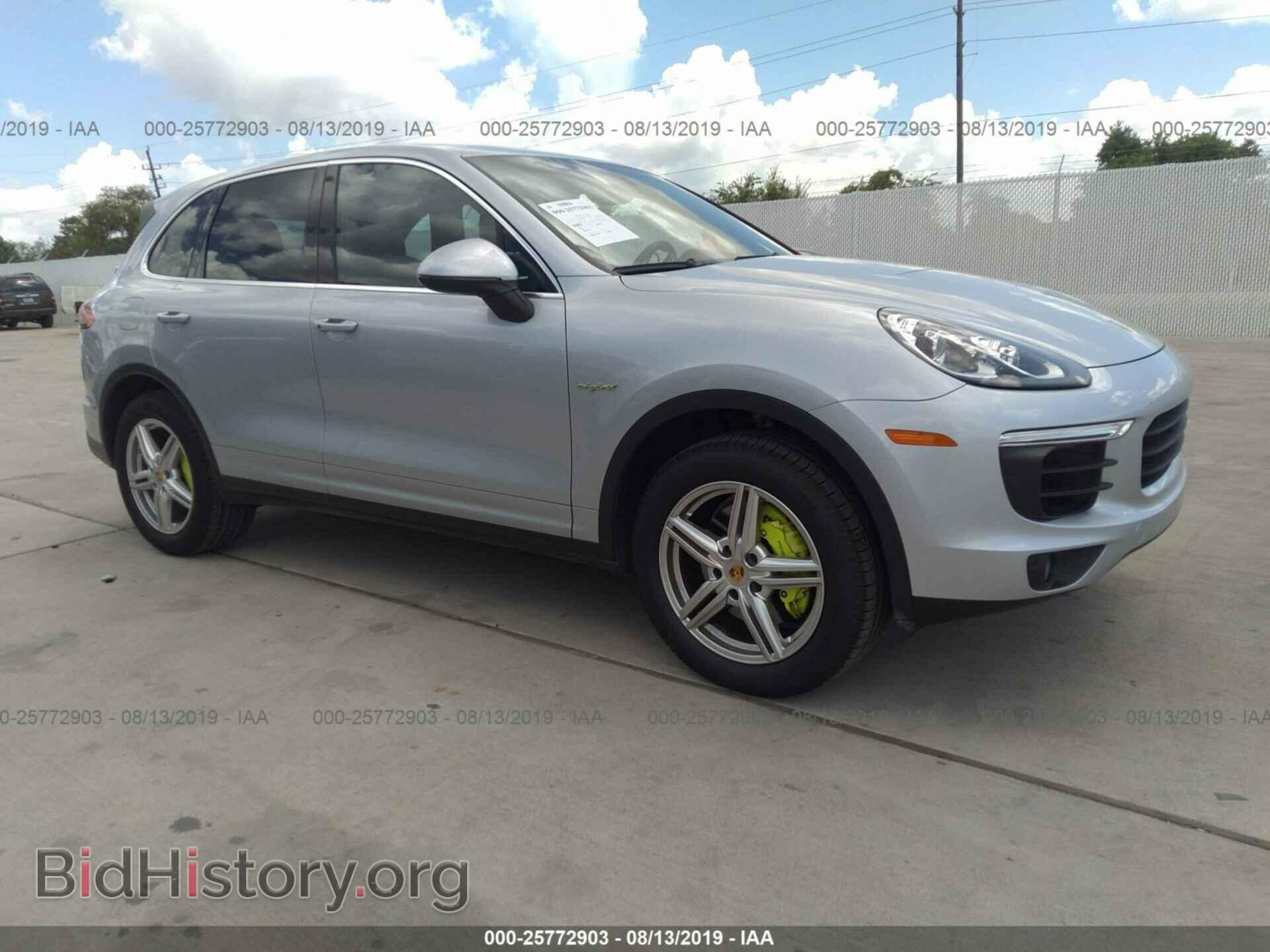 Photo WP1AE2A2XGLA62403 - PORSCHE CAYENNE 2016