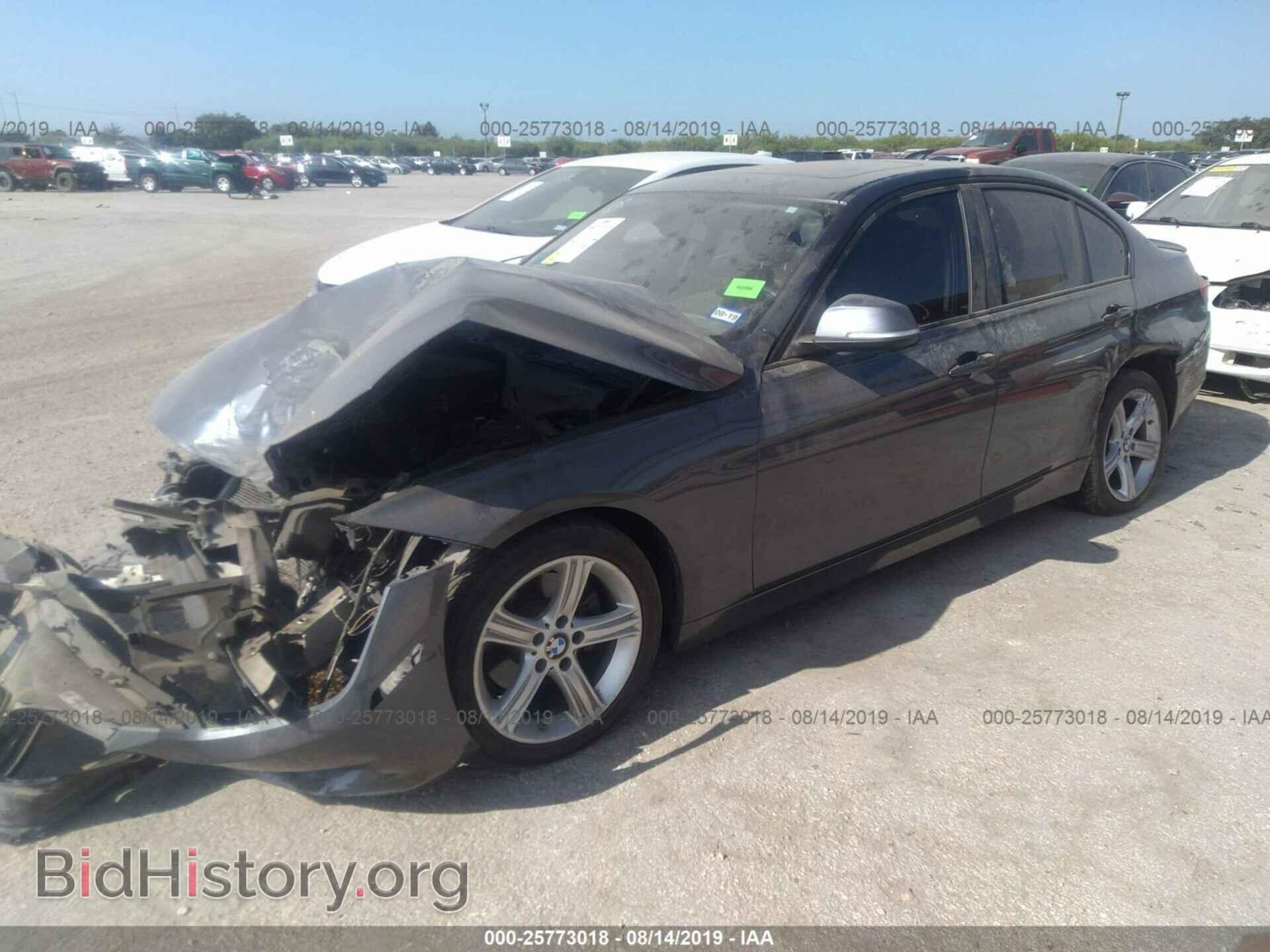 2012 BMW 328 - VIN: WBA3A5C55CF347398 - Фото 2
