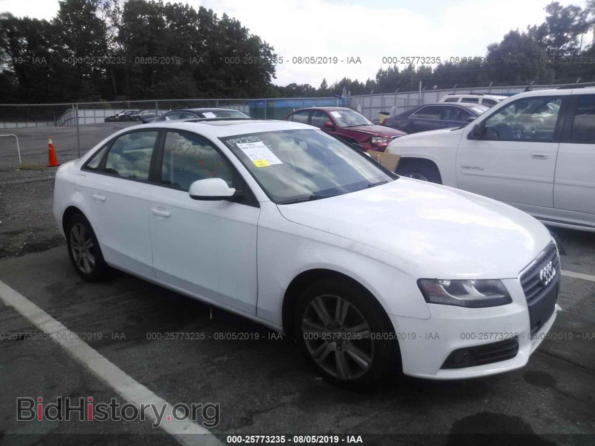 Фотография WAUAFAFL2AN049647 - AUDI A4 2010