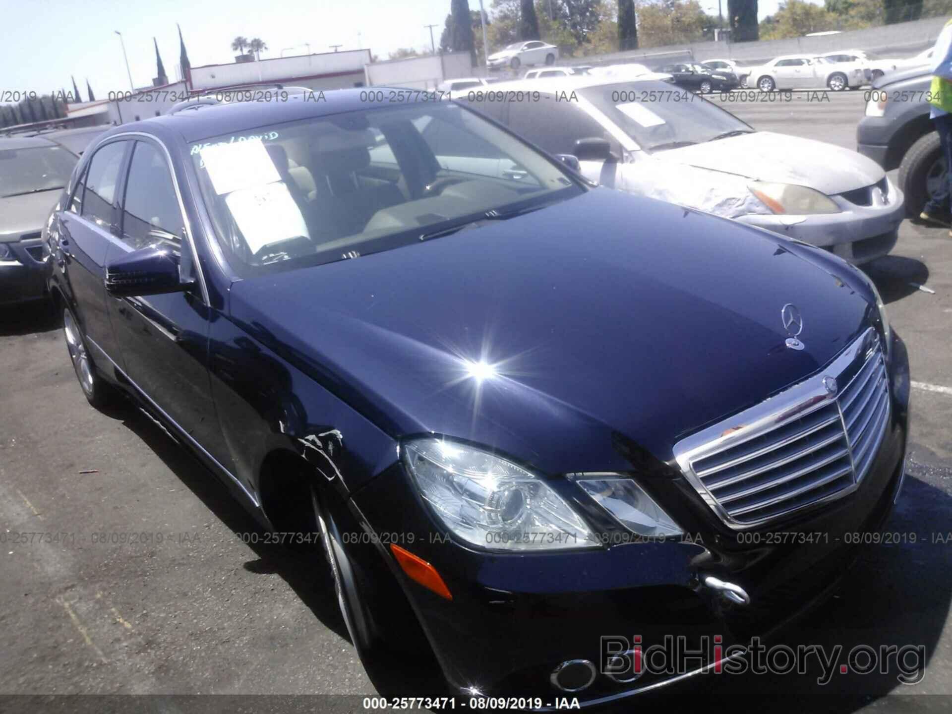 Photo WDDHF8HB8AA183901 - MERCEDES-BENZ E 2010