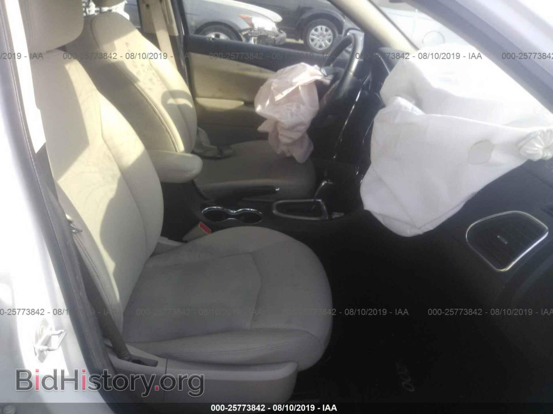 2013 CHRYSLER 200 - VIN: 1C3CCBBBXDN573595 - Photo 5