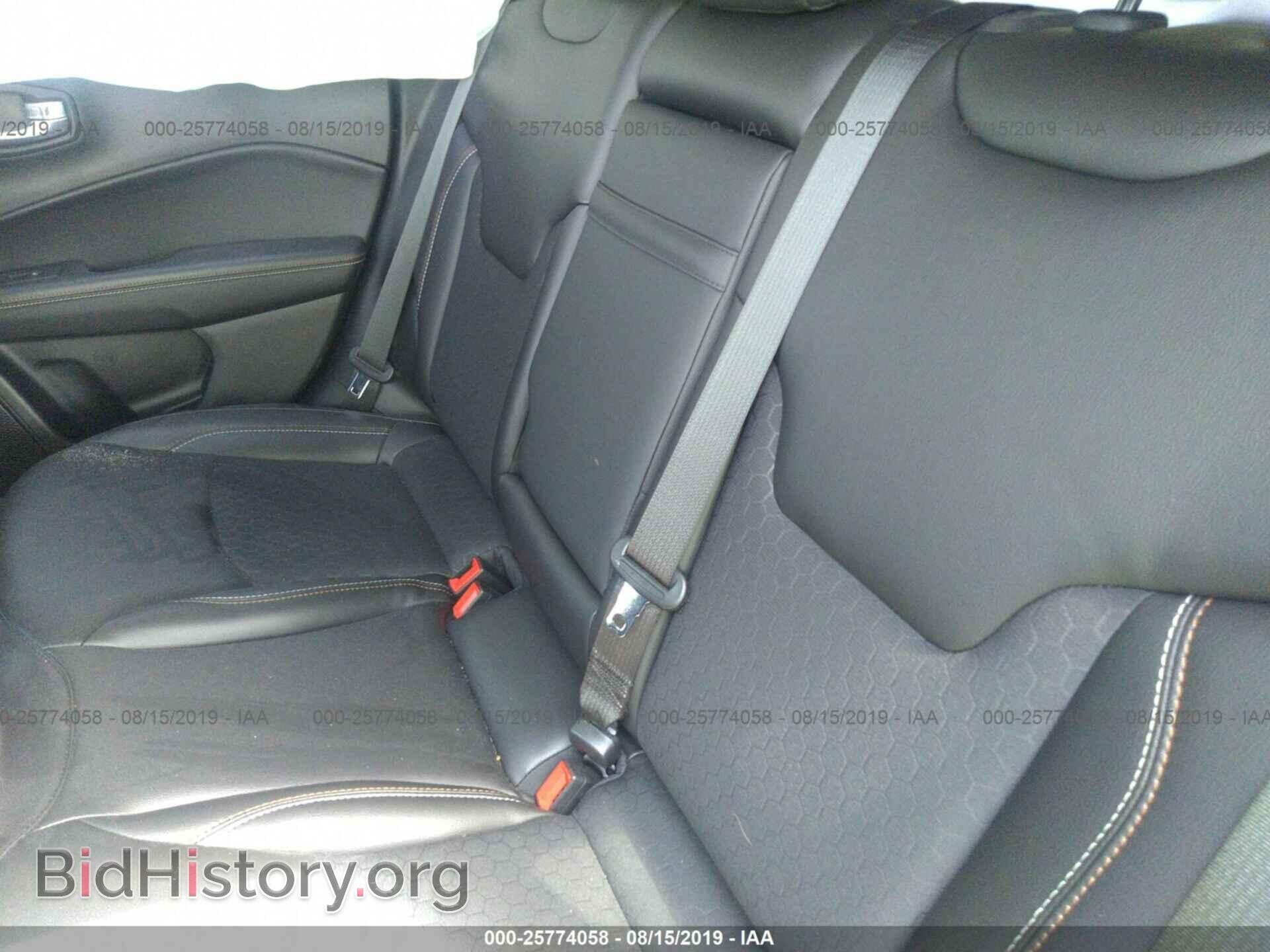 2019 JEEP COMPASS - VIN: 3C4NJDBB6KT673566 - Фото 8