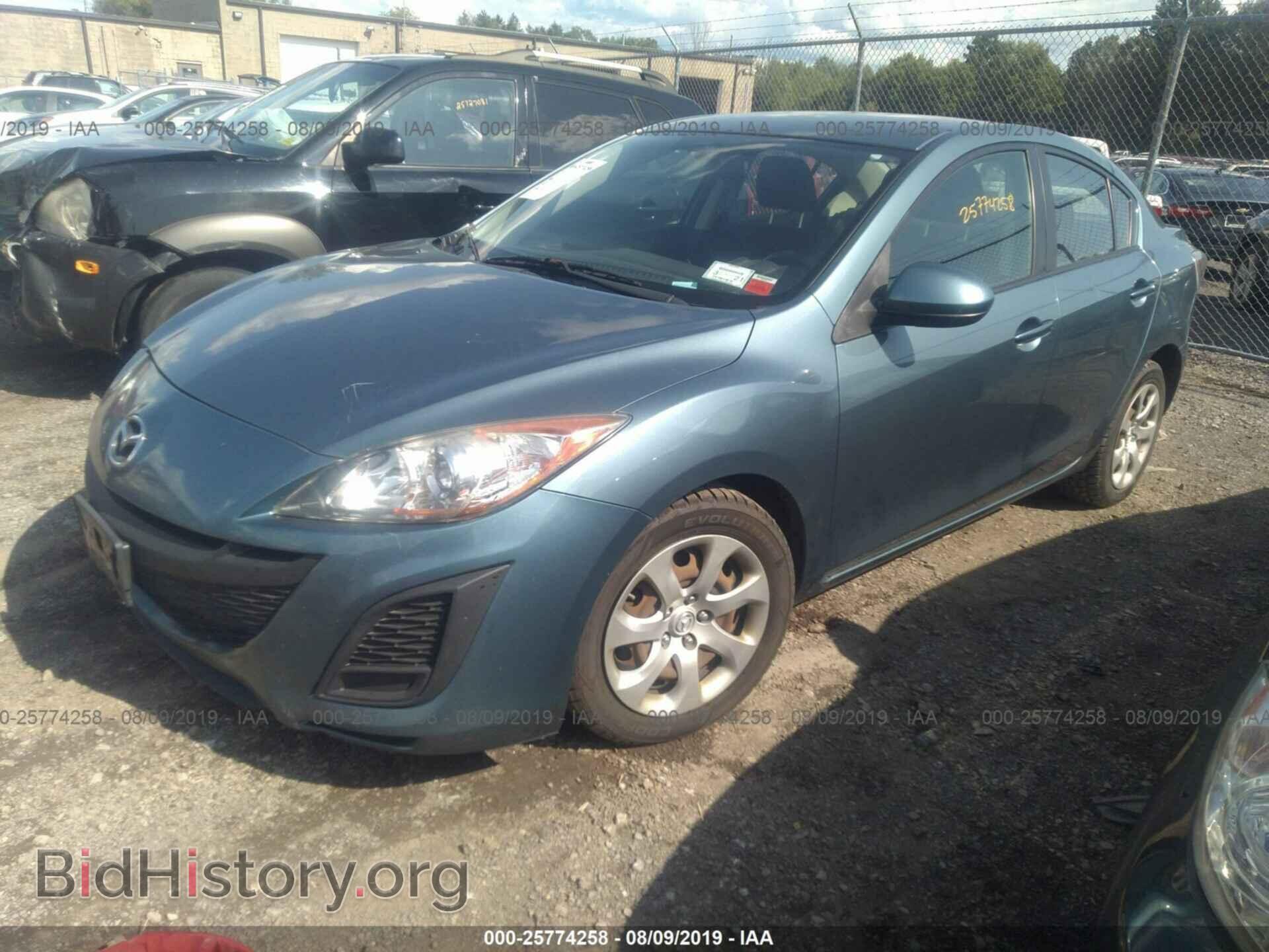 2011 MAZDA 3 - VIN: JM1BL1UG0B1357883 - Фото 2