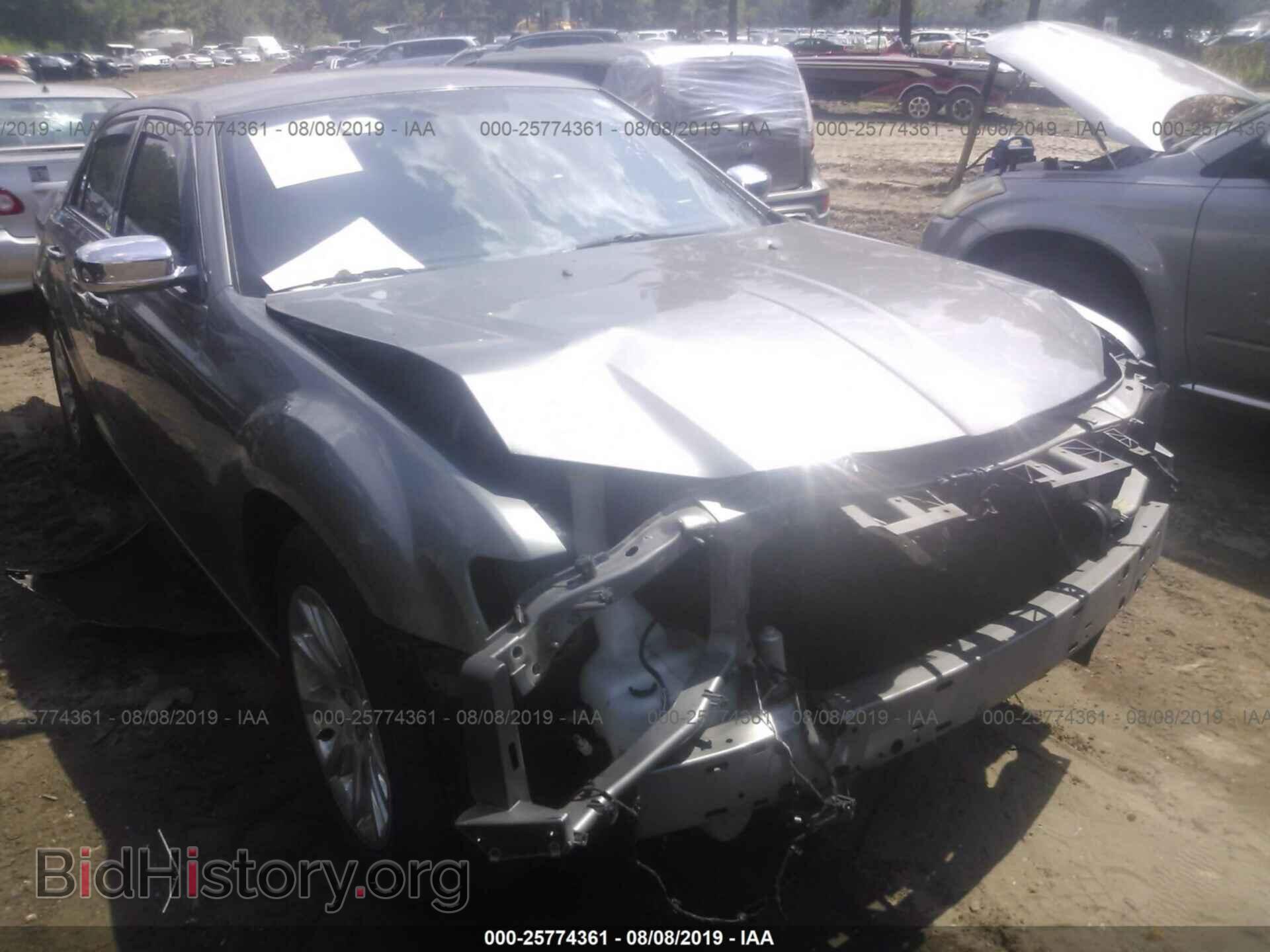 Фотография 2C3CCACG0CH224358 - CHRYSLER 300 2012
