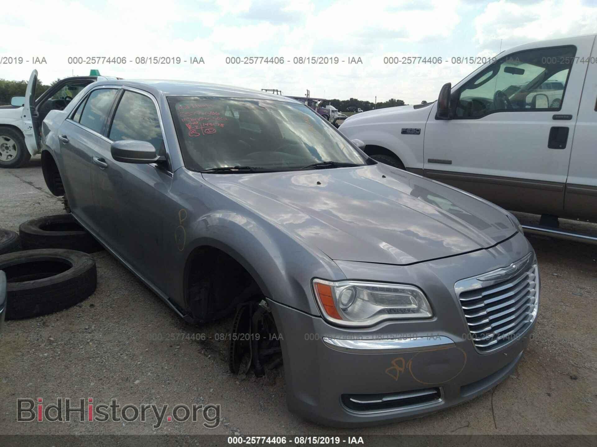 Photo 2C3CA4CG9BH545868 - CHRYSLER 300 2011