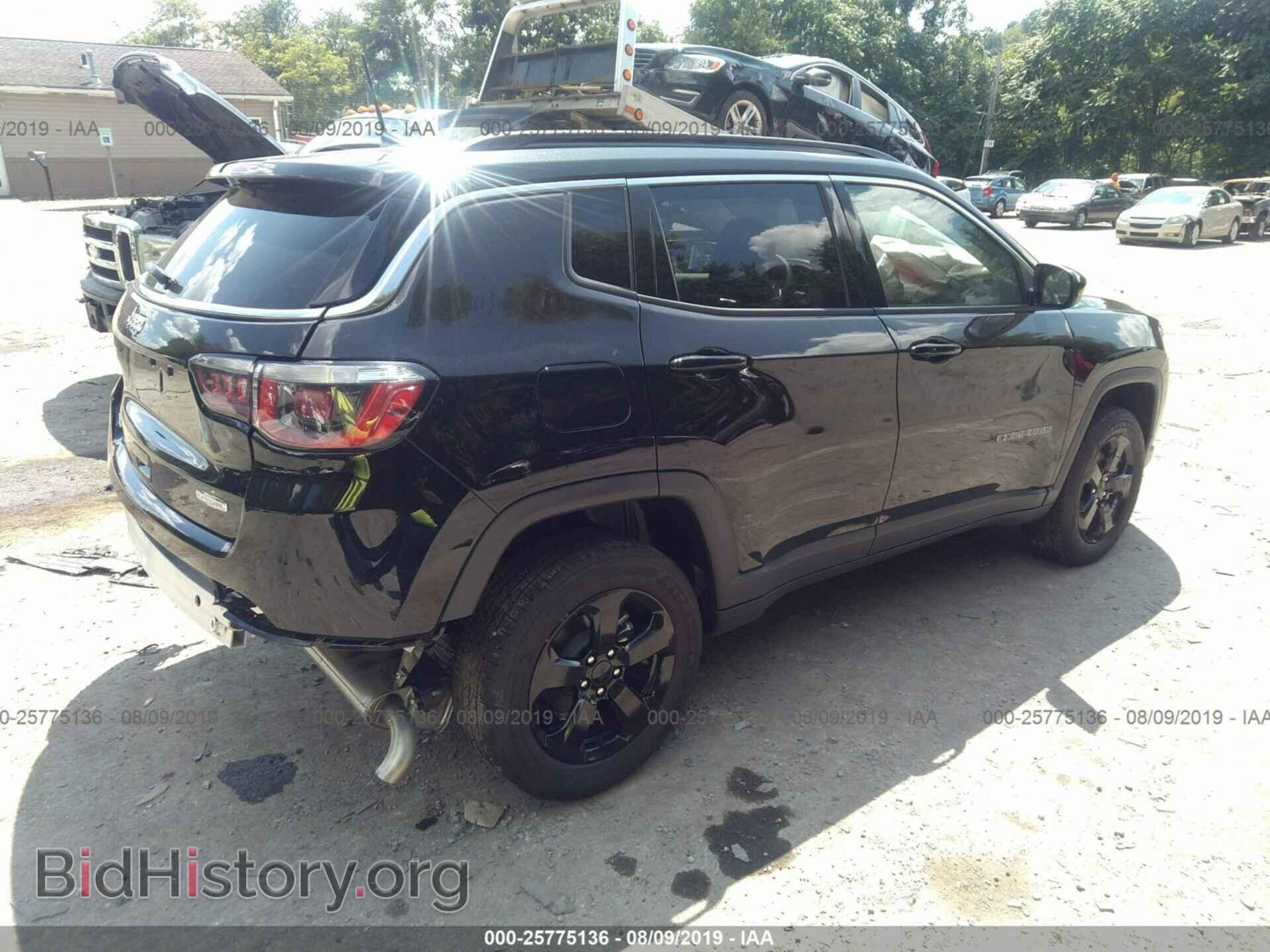 2019 JEEP COMPASS - VIN: 3C4NJDBB7KT592754 - Фото 4
