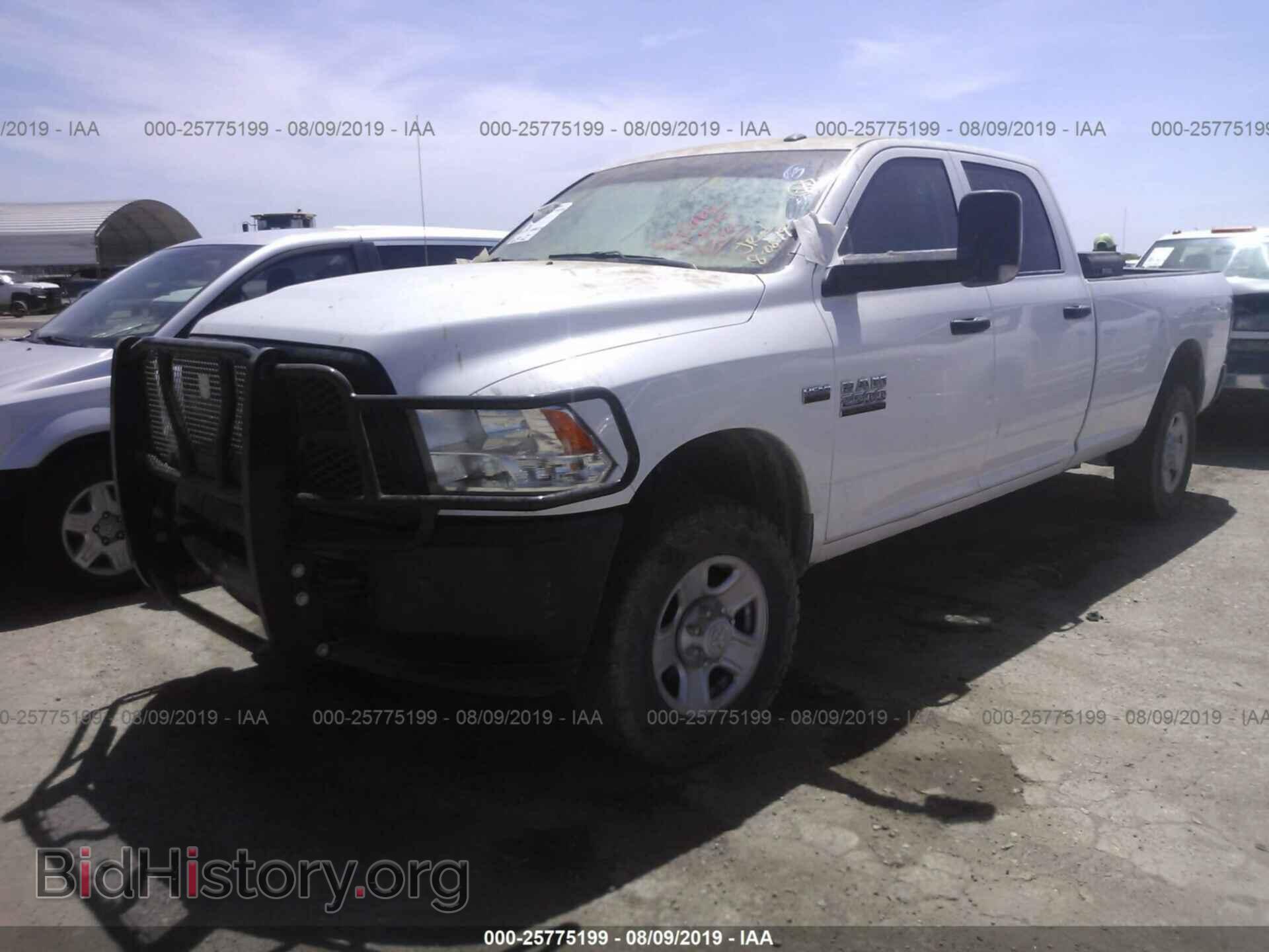 2017 RAM 2500 - VIN: 3C6TR5HT9HG621850 - Photo 2