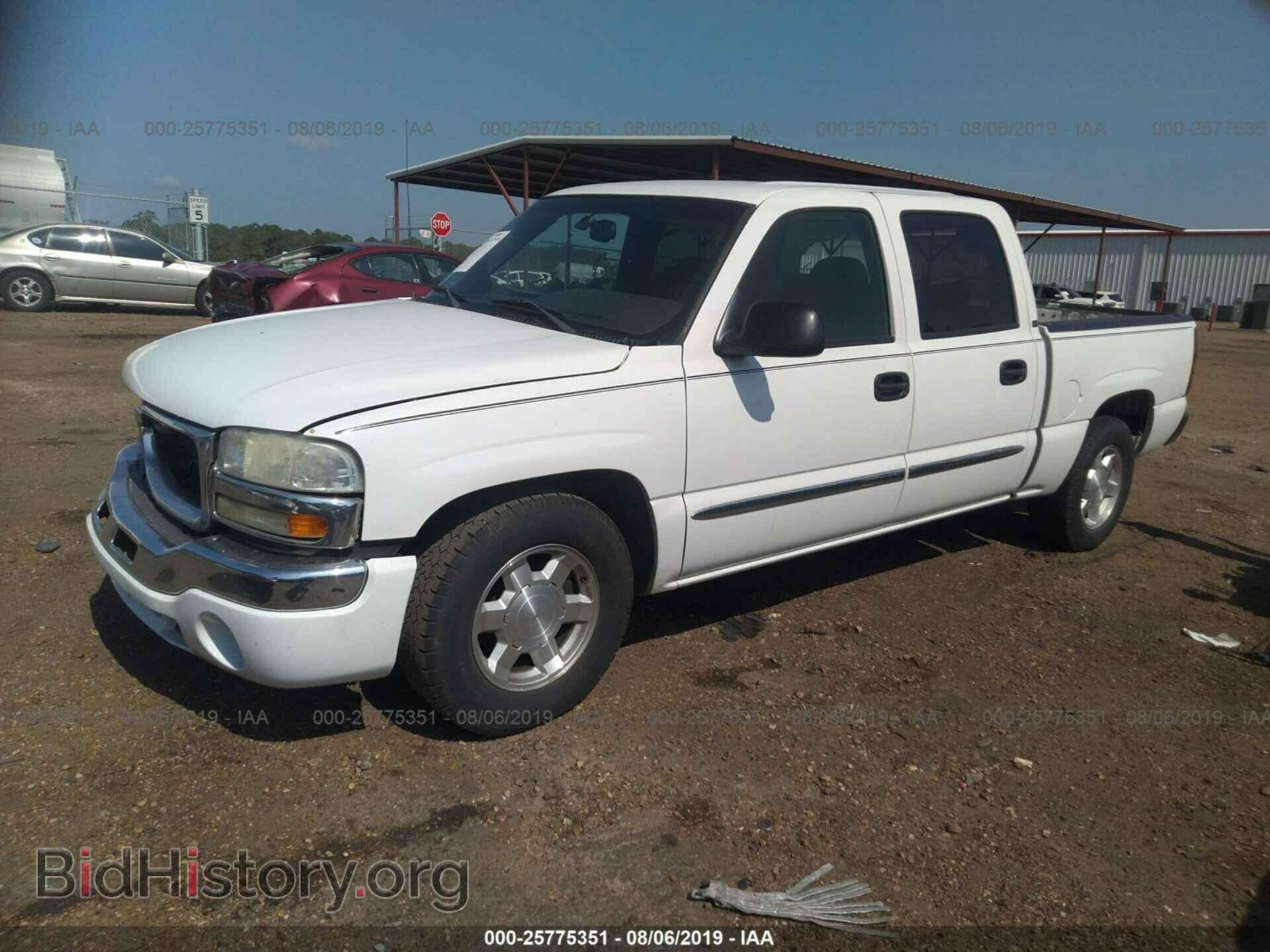2005 GMC NEW SIERRA - VIN: 2GTEC13TX51287366 - Фото 2