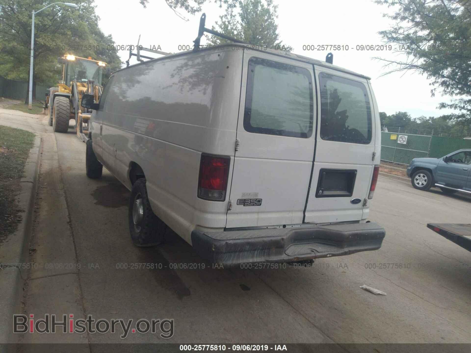 2005 FORD ECONOLINE - VIN: 1FTSS34P25HA67719 - Фото 3
