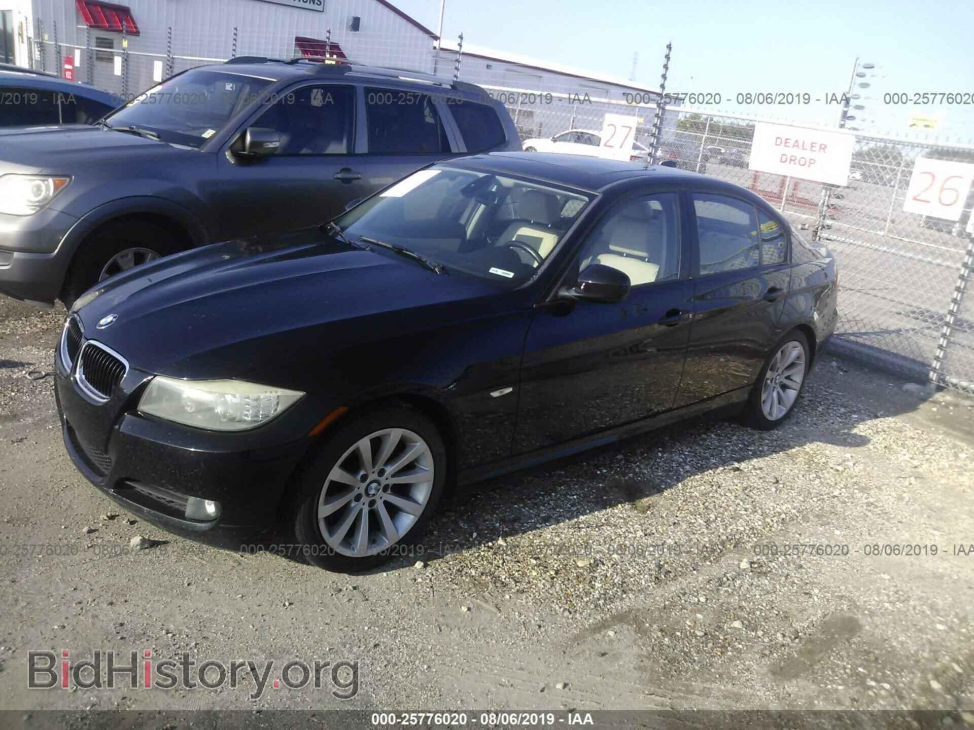 2011 BMW 328 - VIN: WBAPH7G53BNN04479 - Фото 2