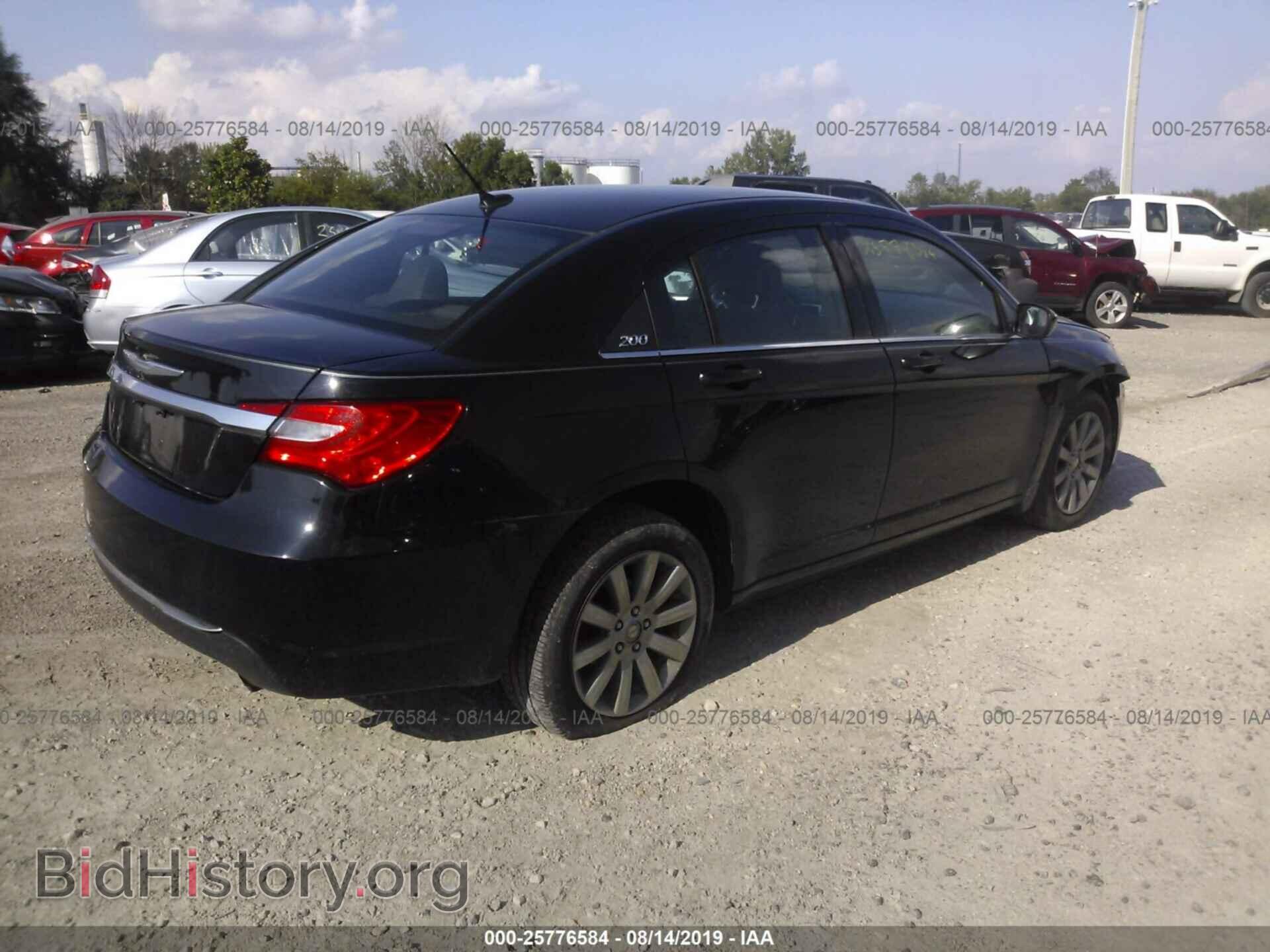 2011 CHRYSLER 200 - VIN: 1C3BC1FBXBN569088 - Фото 4