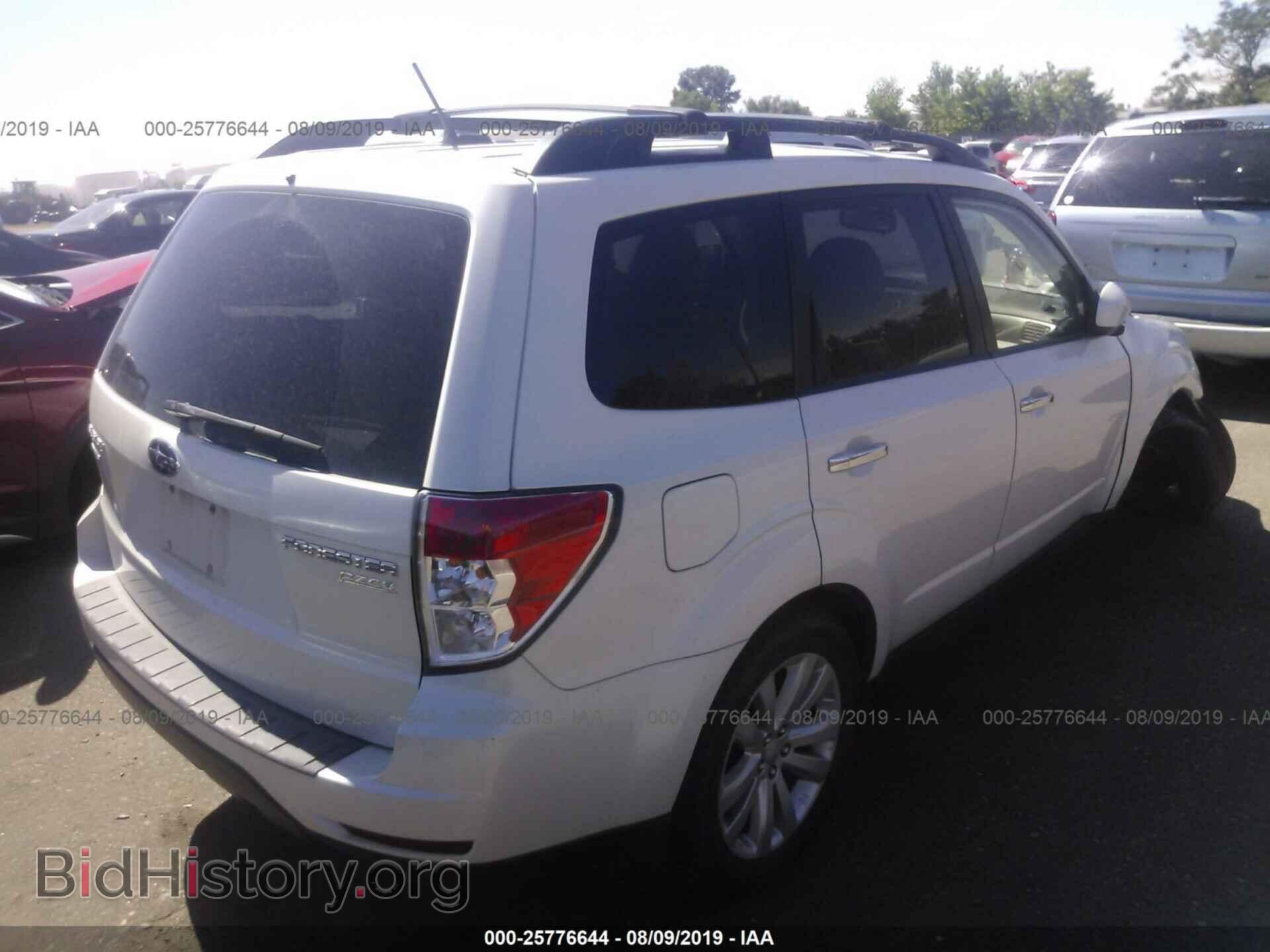2011 SUBARU FORESTER - VIN: JF2SHAEC7BH721559 - Фото 4