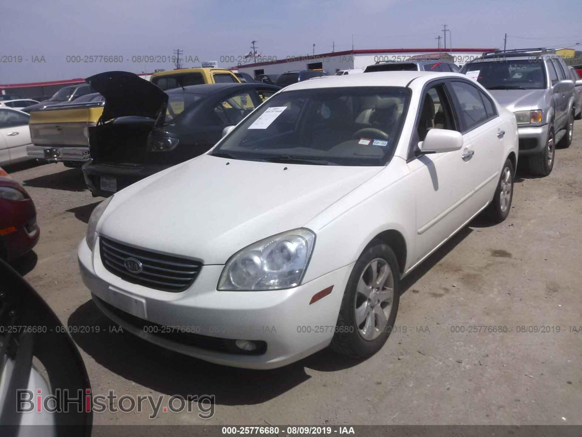 2008 KIA OPTIMA - VIN: KNAGE123785275986 - Фото 2
