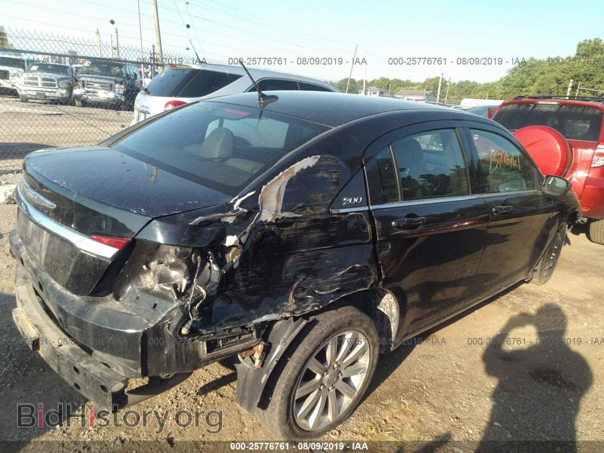 2012 CHRYSLER 200 - VIN: 1C3CCBBBXCN114436 - Фото 4