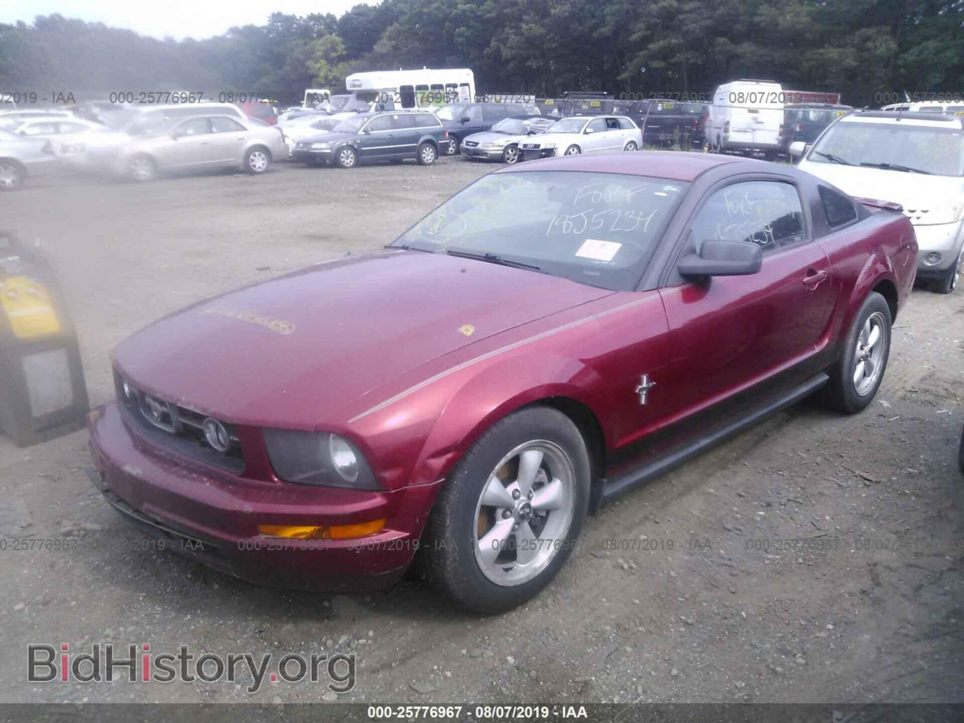 2007 FORD MUSTANG - VIN: 1ZVHT80N275257398 - Фото 2