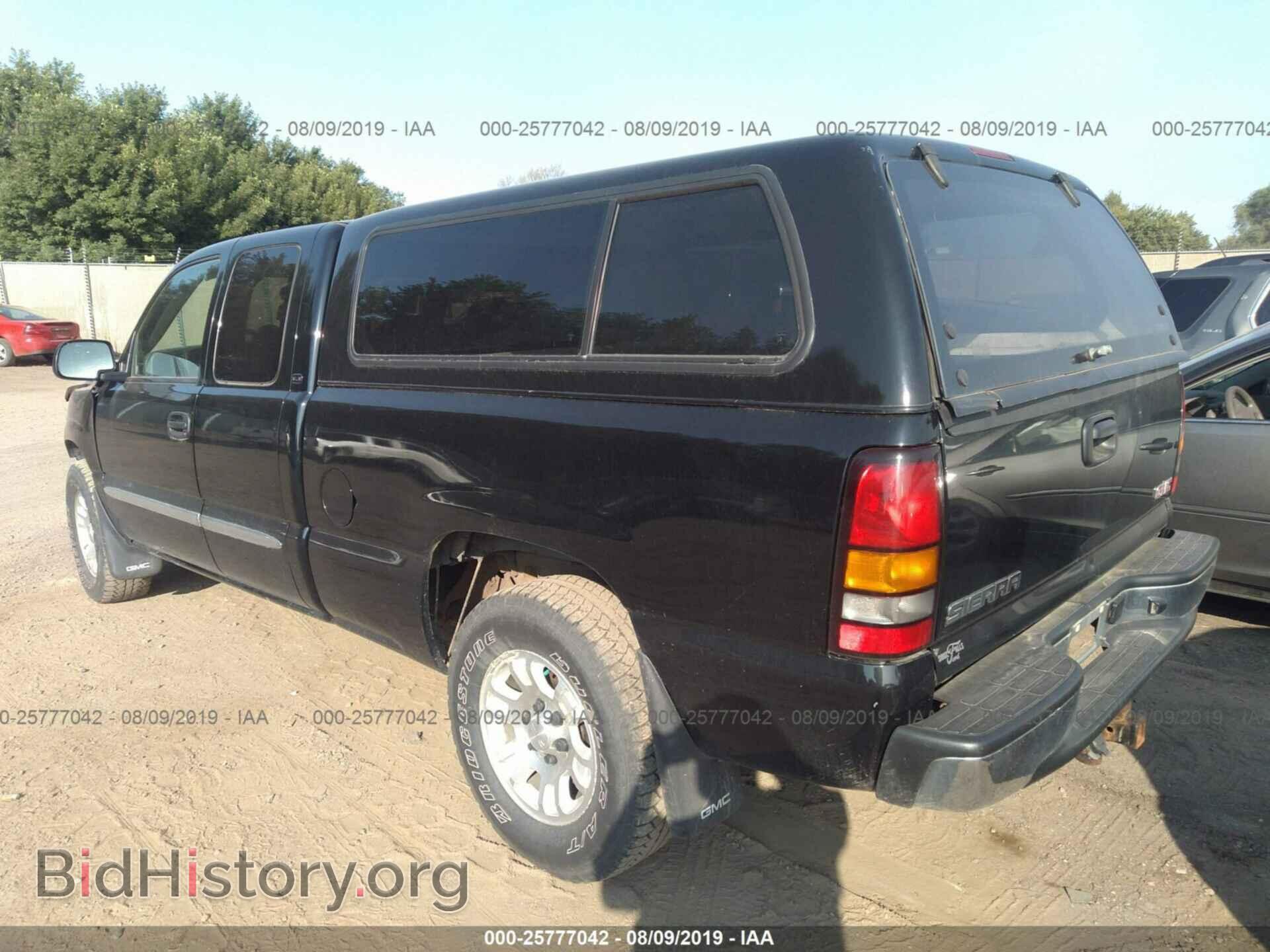 2005 GMC NEW SIERRA - VIN: 1GTEK19B55E342385 - Фото 3