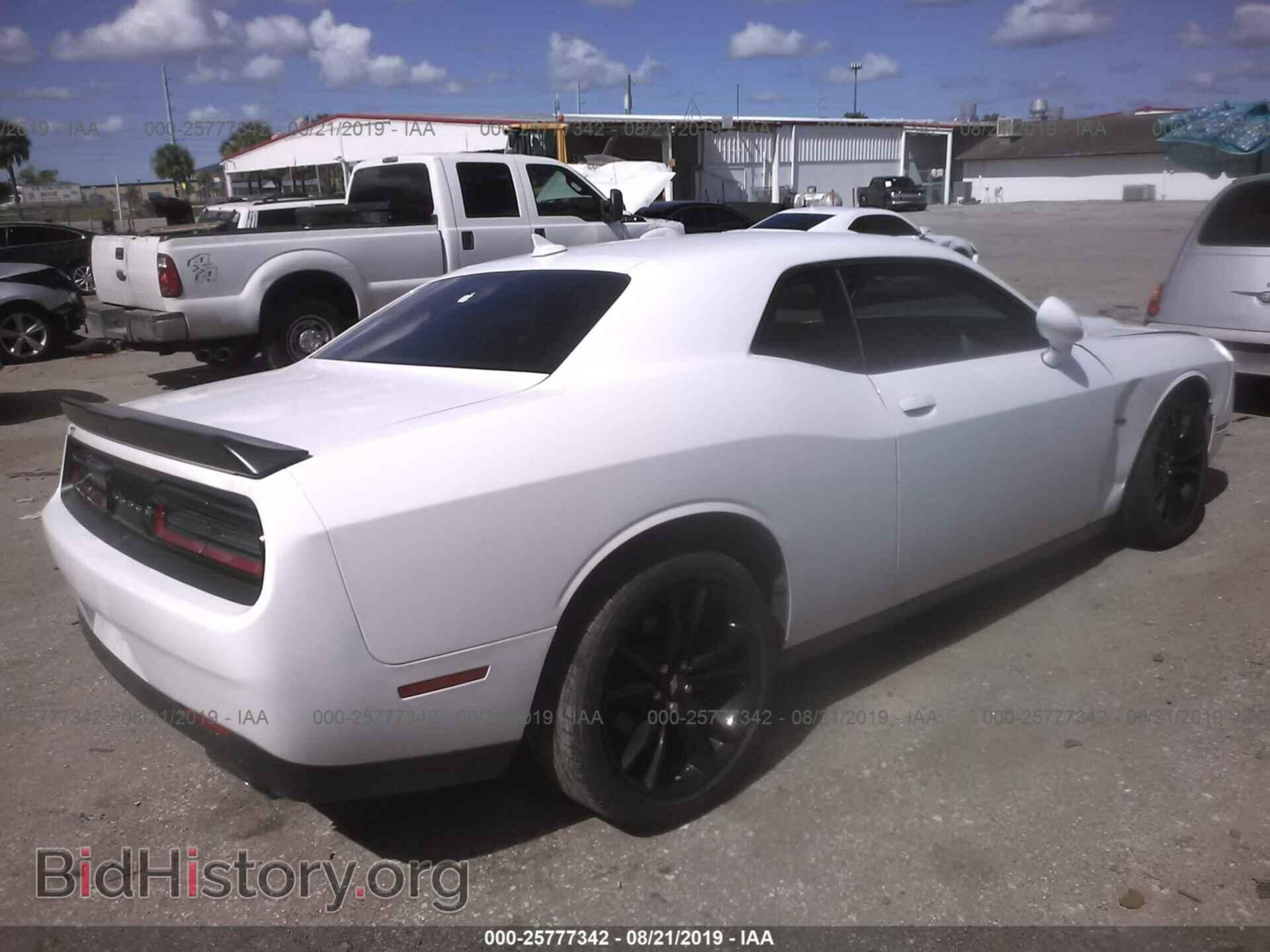 2018 DODGE CHALLENGER - VIN: 2C3CDZAG4JH311482 - Фото 4