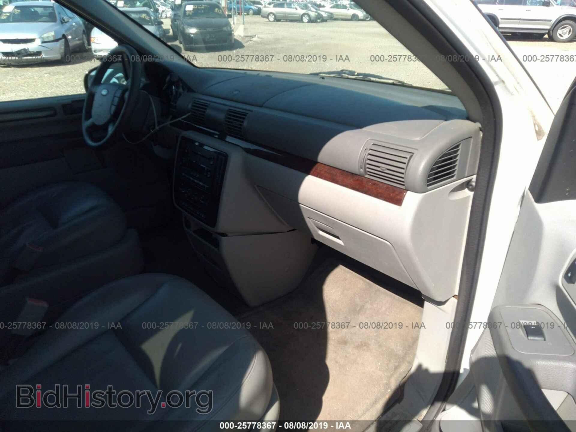2006 FORD FREESTAR - VIN: 2FMZA522X6BA31968 - Фото 5