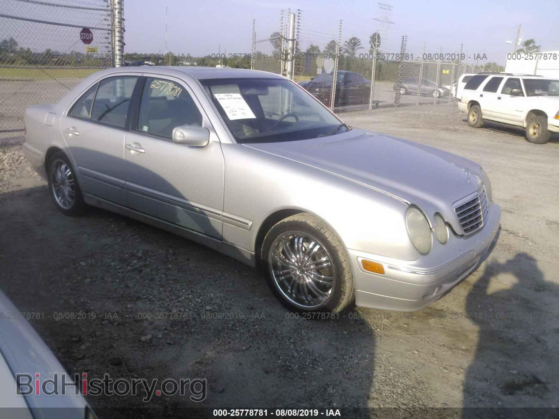 Photo WDBJF65JX1B284975 - MERCEDES-BENZ E 2001
