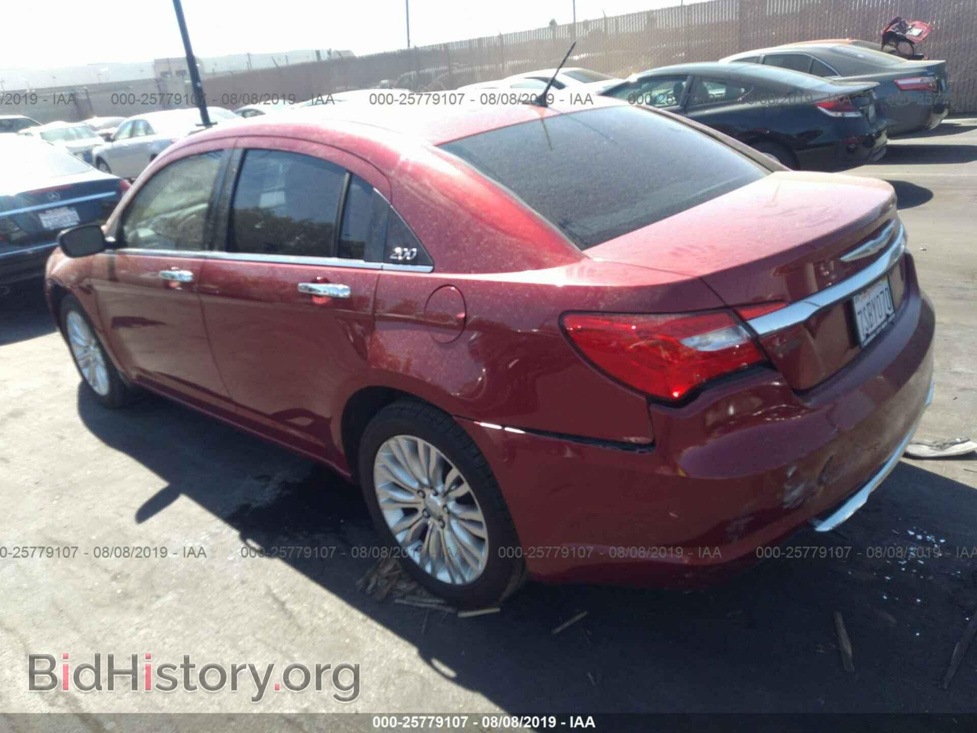 2011 CHRYSLER 200 - VIN: 1C3BC2FB8BN551310 - Photo 3