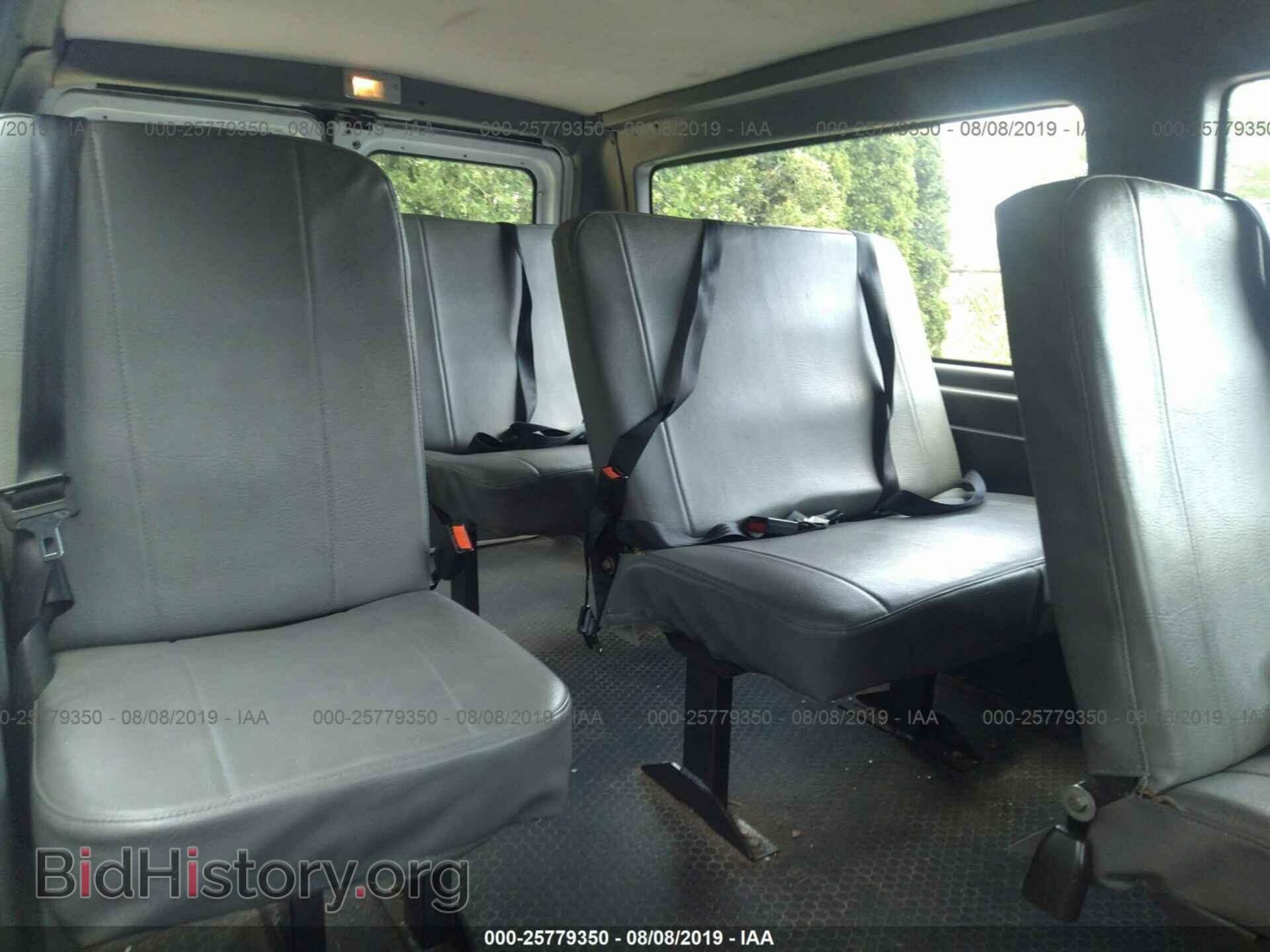 2011 FORD ECONOLINE CARGO VAN - VIN: 1FTNE2EW2BDB09409 - Photo 8